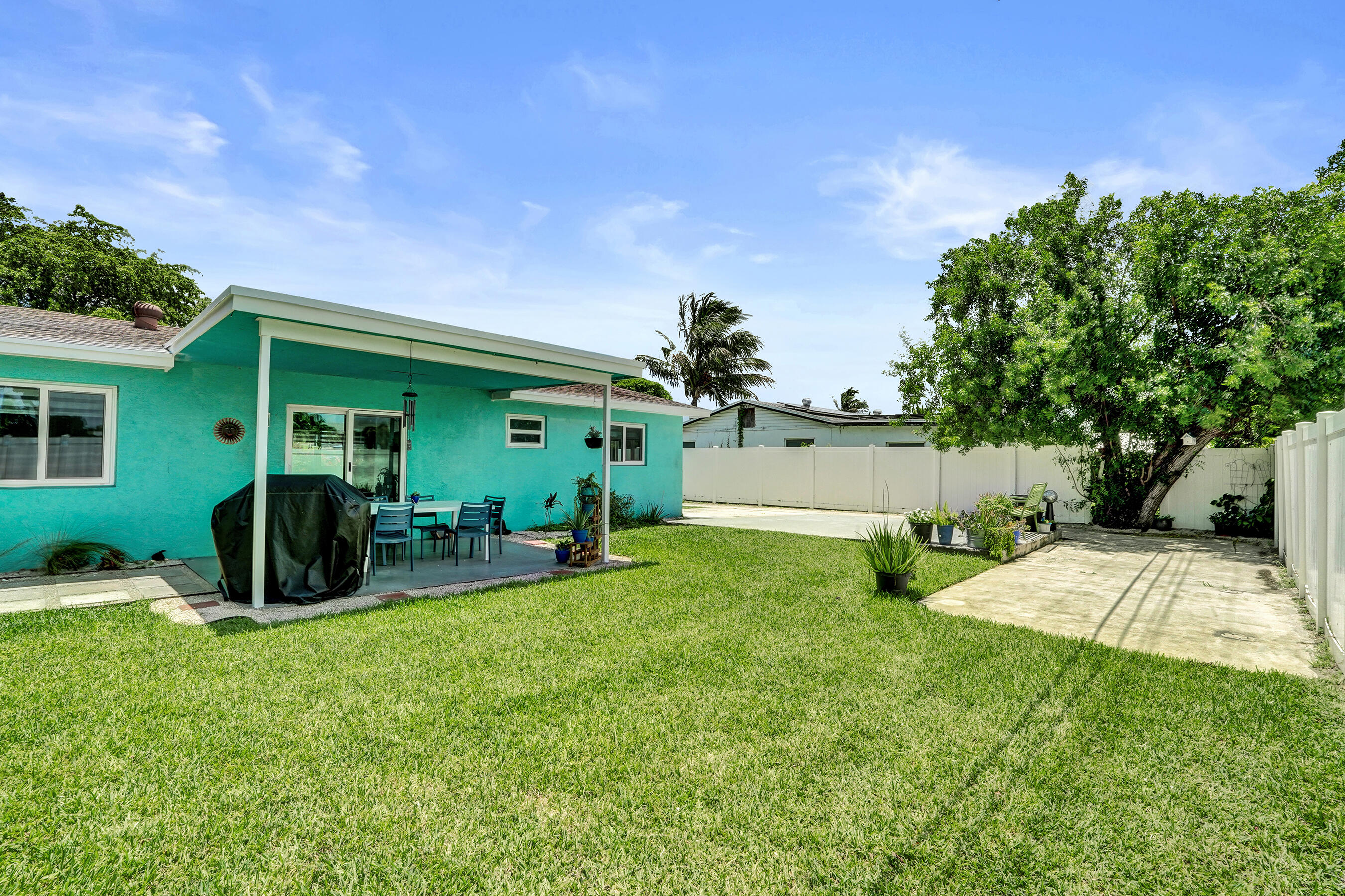DELRAY BEACH HIGHLANDS SE - Residential