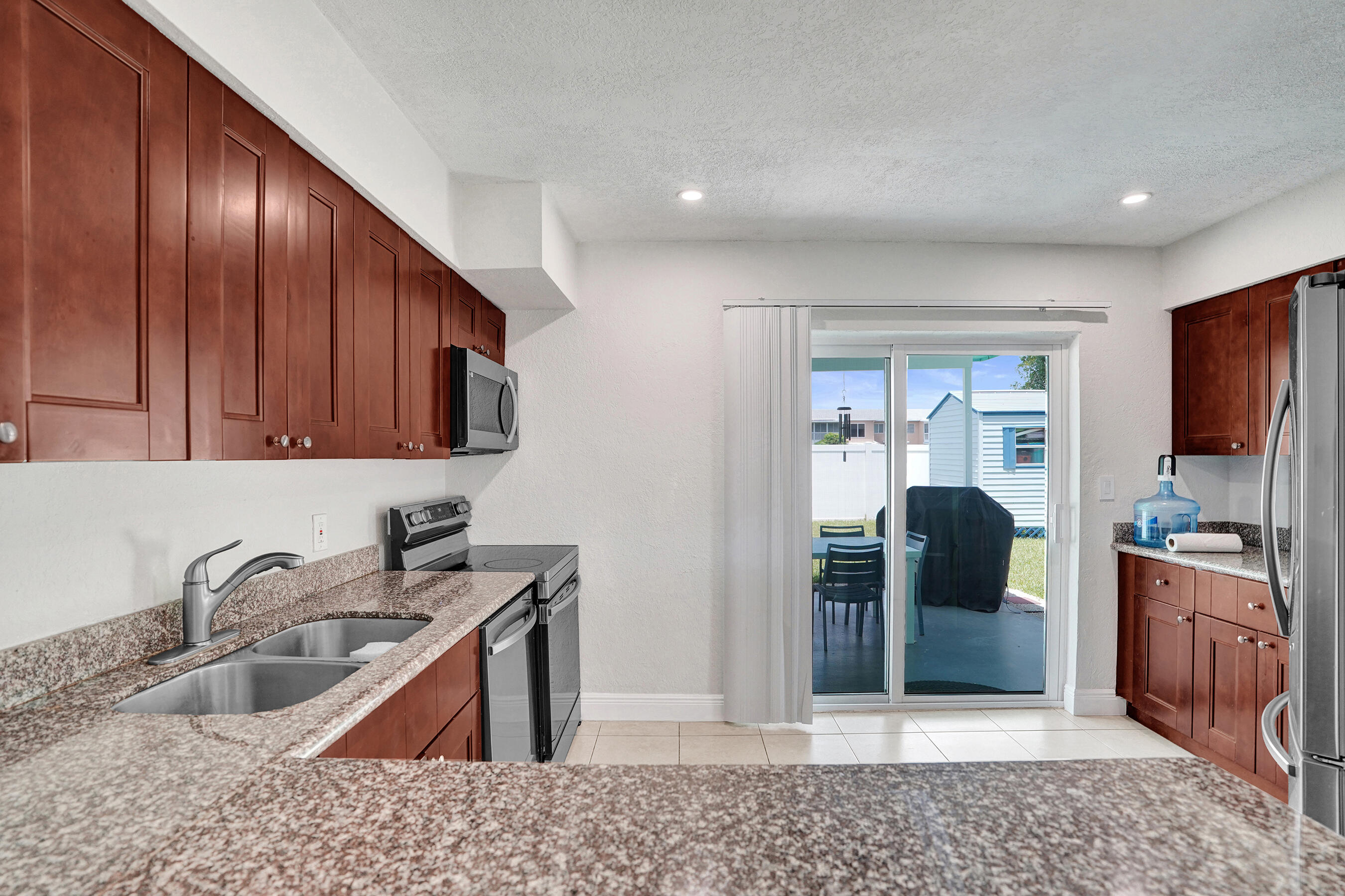DELRAY BEACH HIGHLANDS SE - Residential