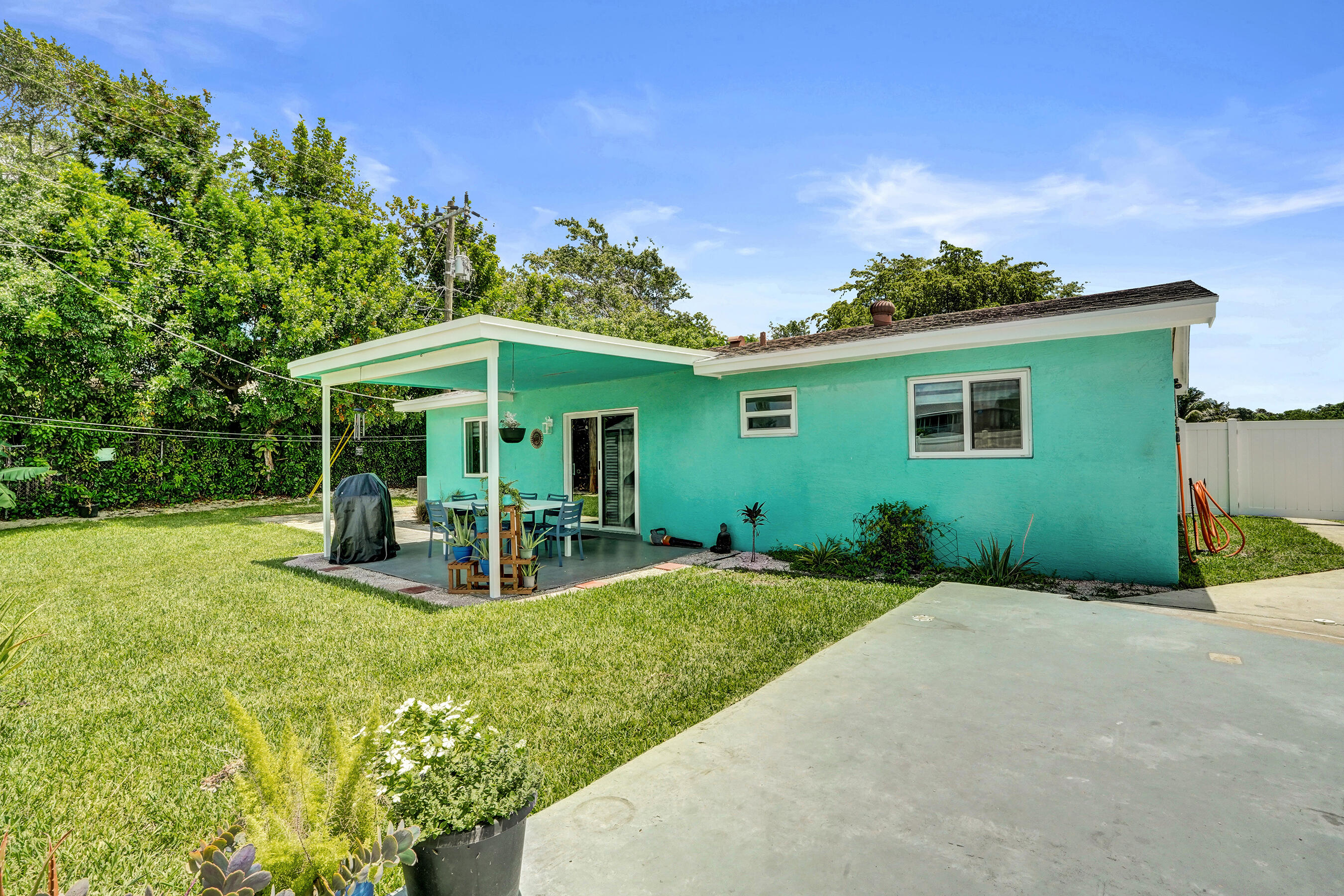 DELRAY BEACH HIGHLANDS SE - Residential