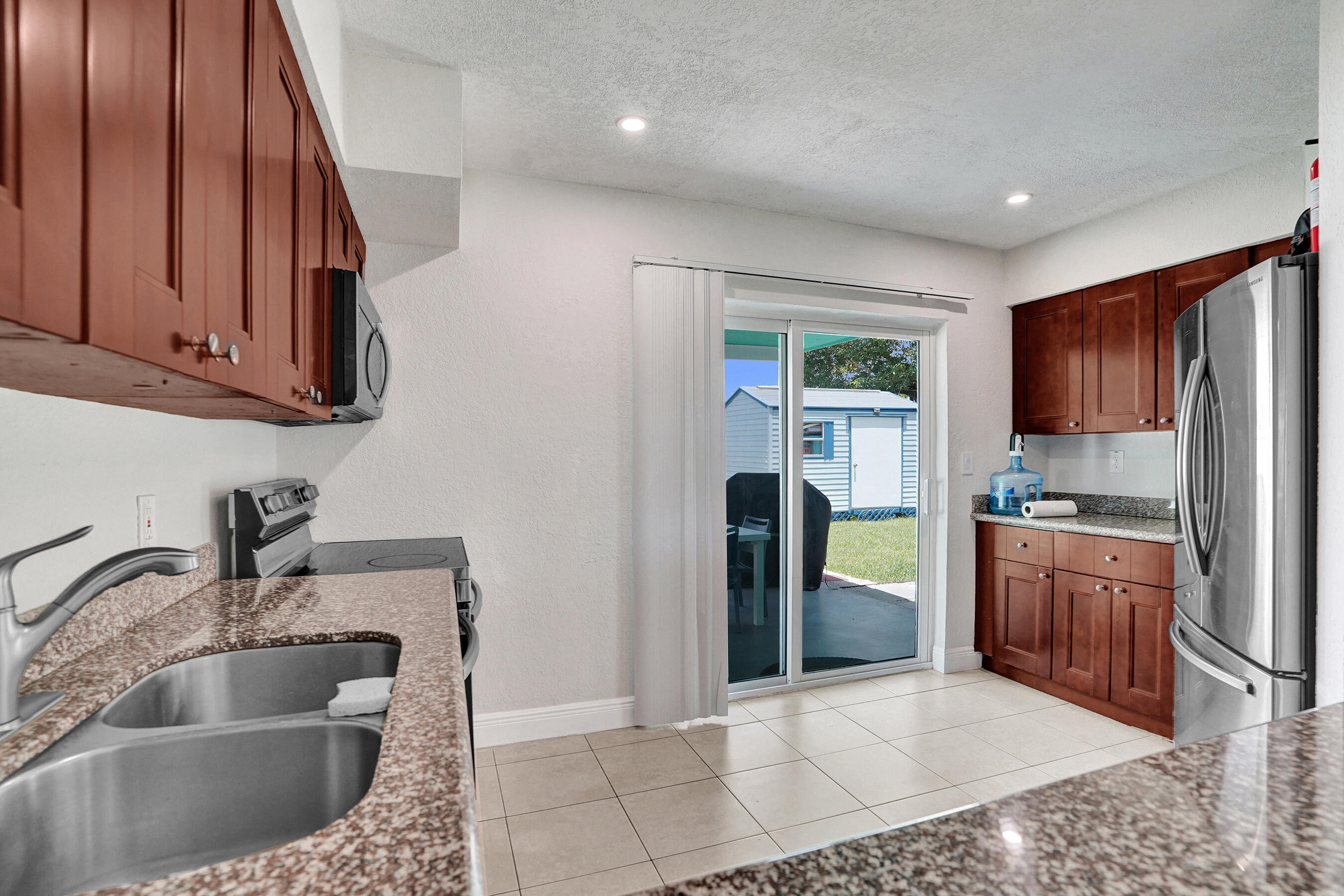 DELRAY BEACH HIGHLANDS SE - Residential