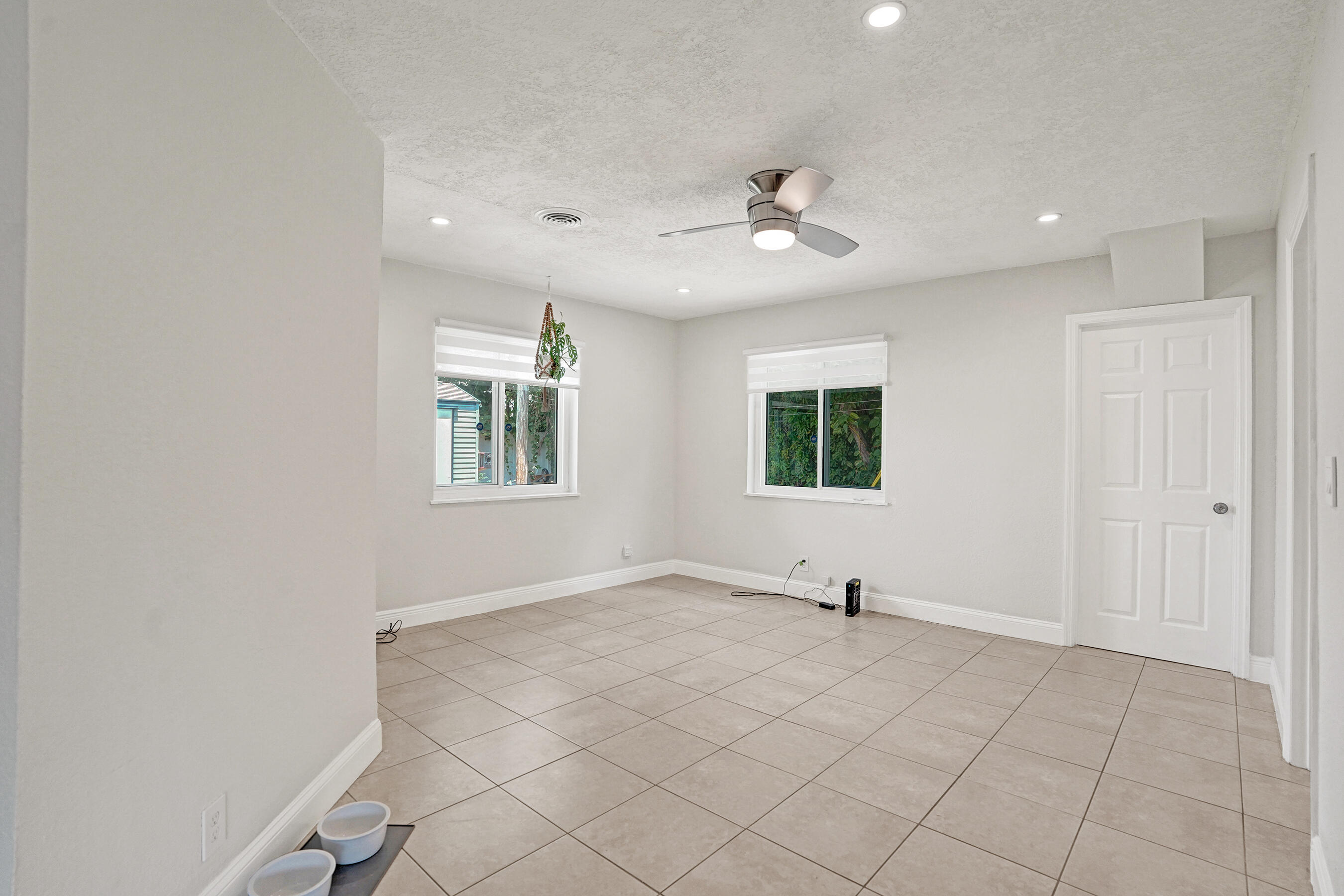 DELRAY BEACH HIGHLANDS SE - Residential