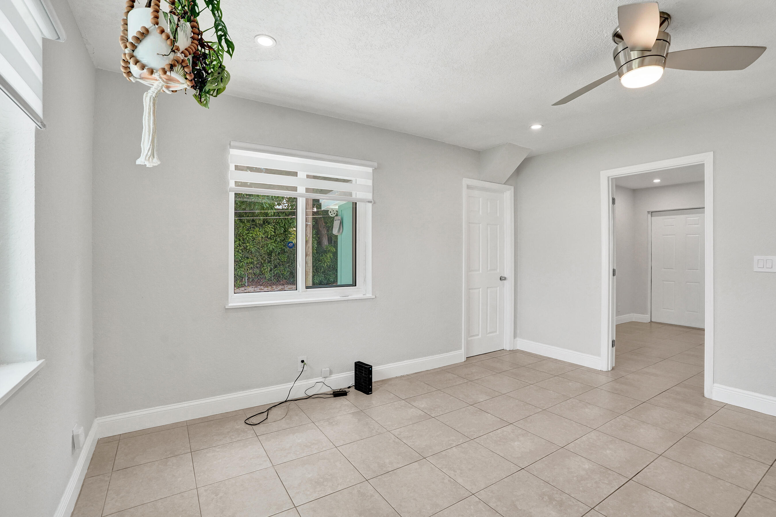 DELRAY BEACH HIGHLANDS SE - Residential