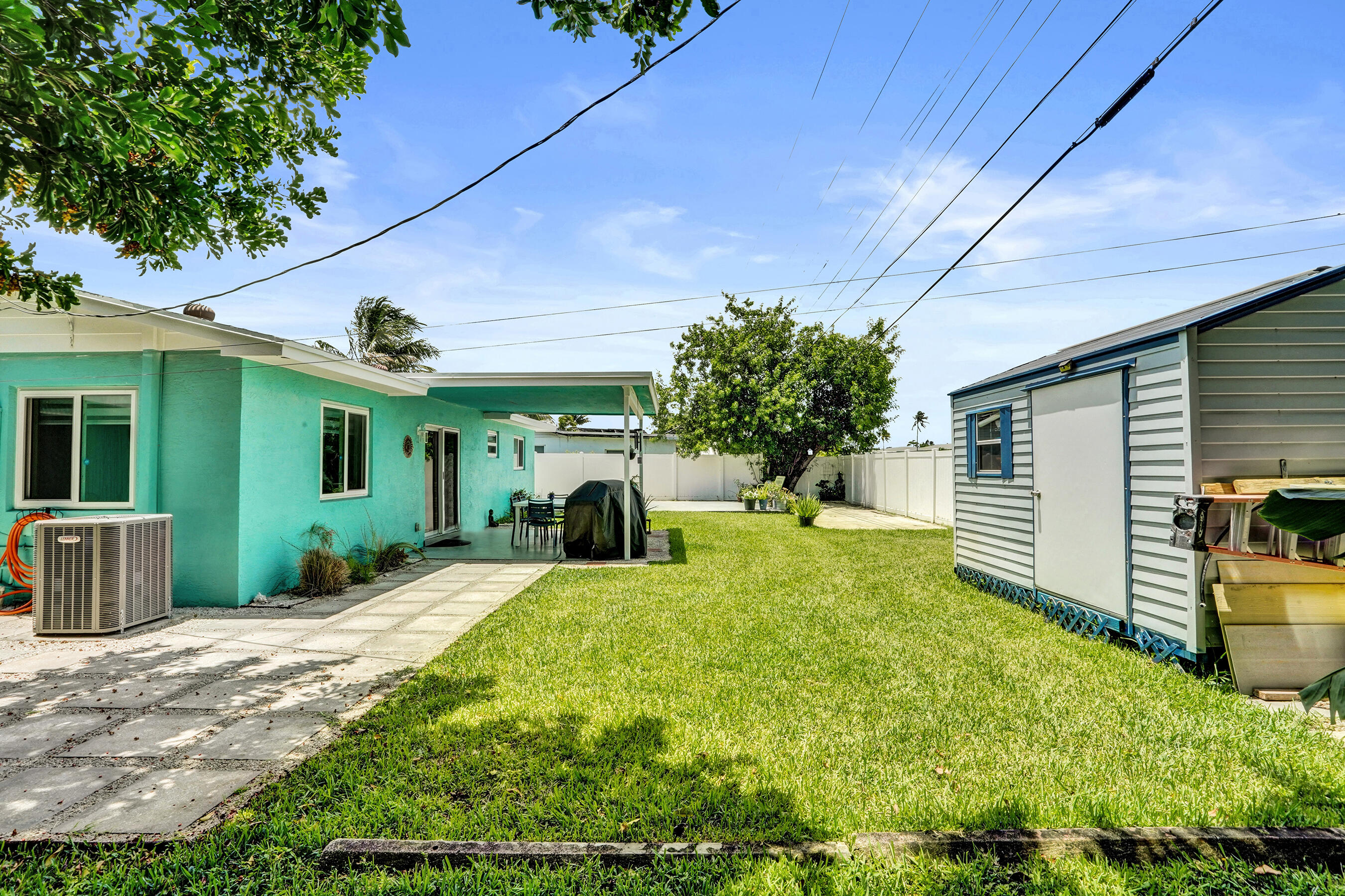 DELRAY BEACH HIGHLANDS SE - Residential