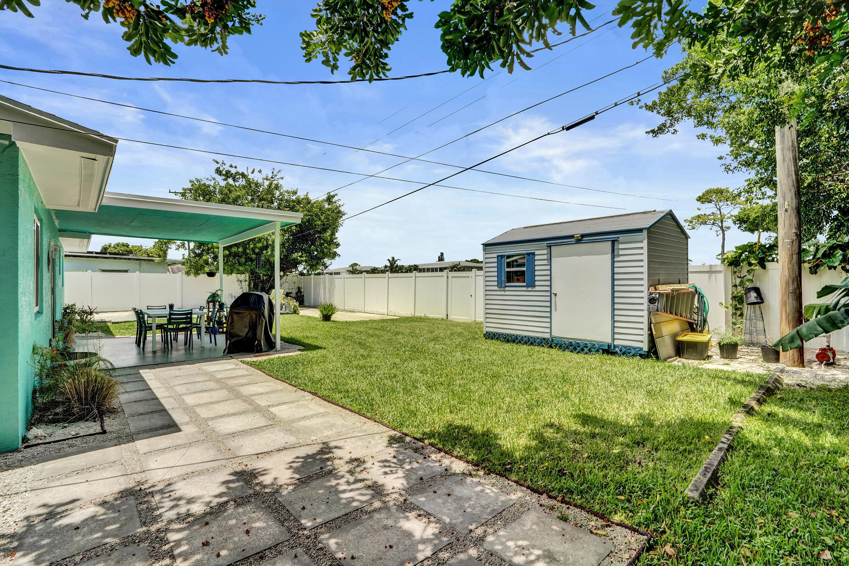 DELRAY BEACH HIGHLANDS SE - Residential