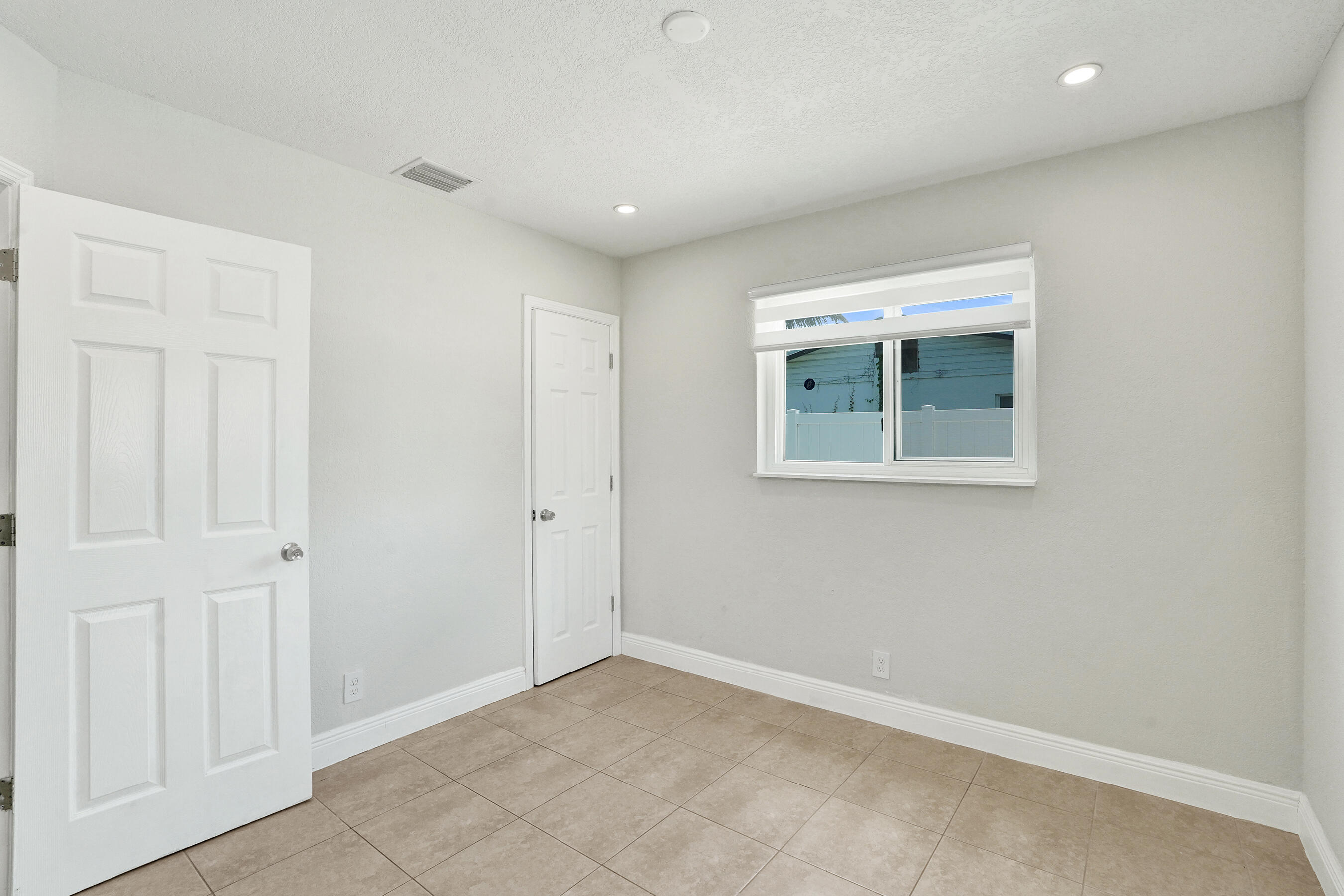 DELRAY BEACH HIGHLANDS SE - Residential