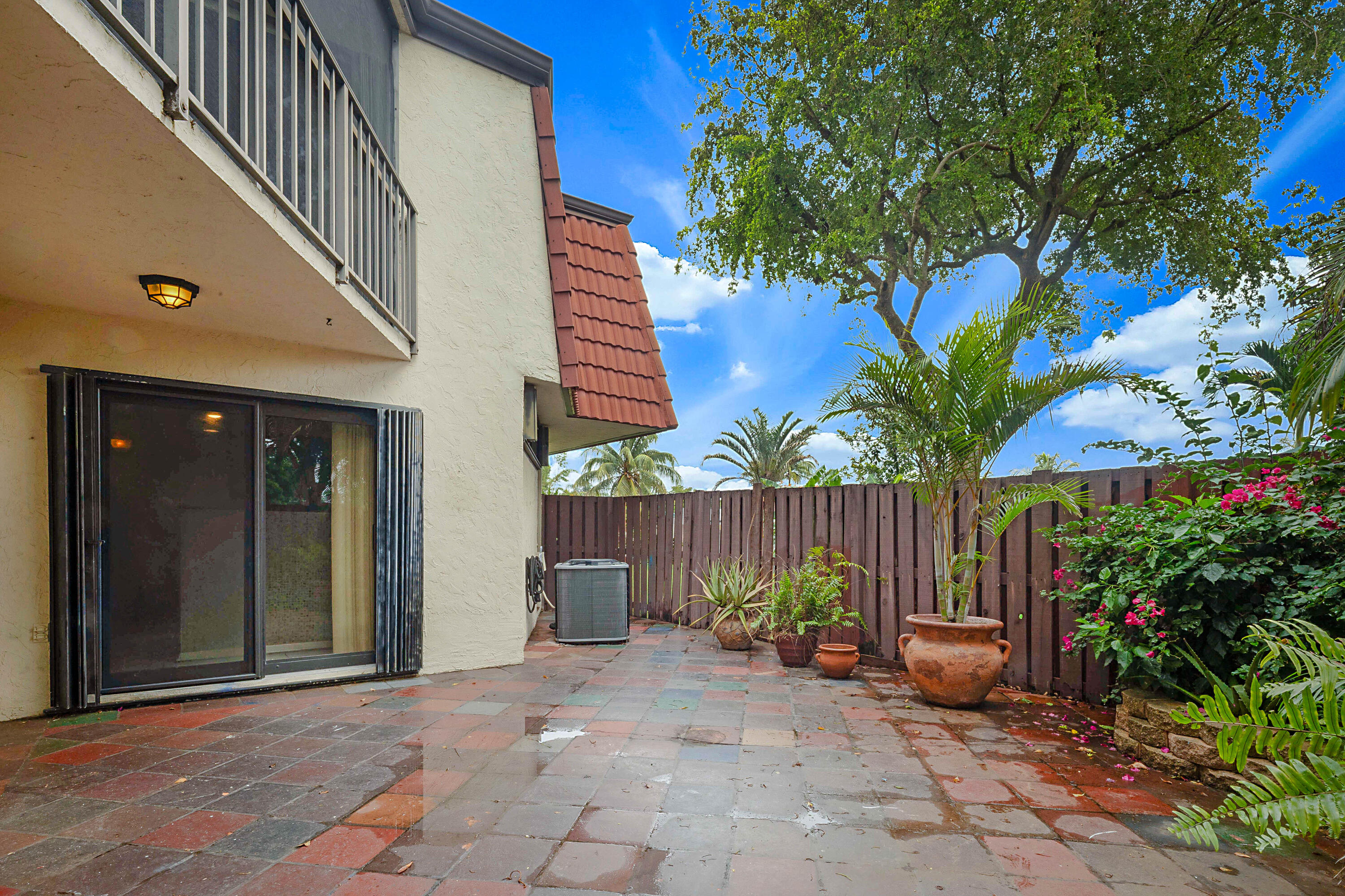 SOMERSET - Residential