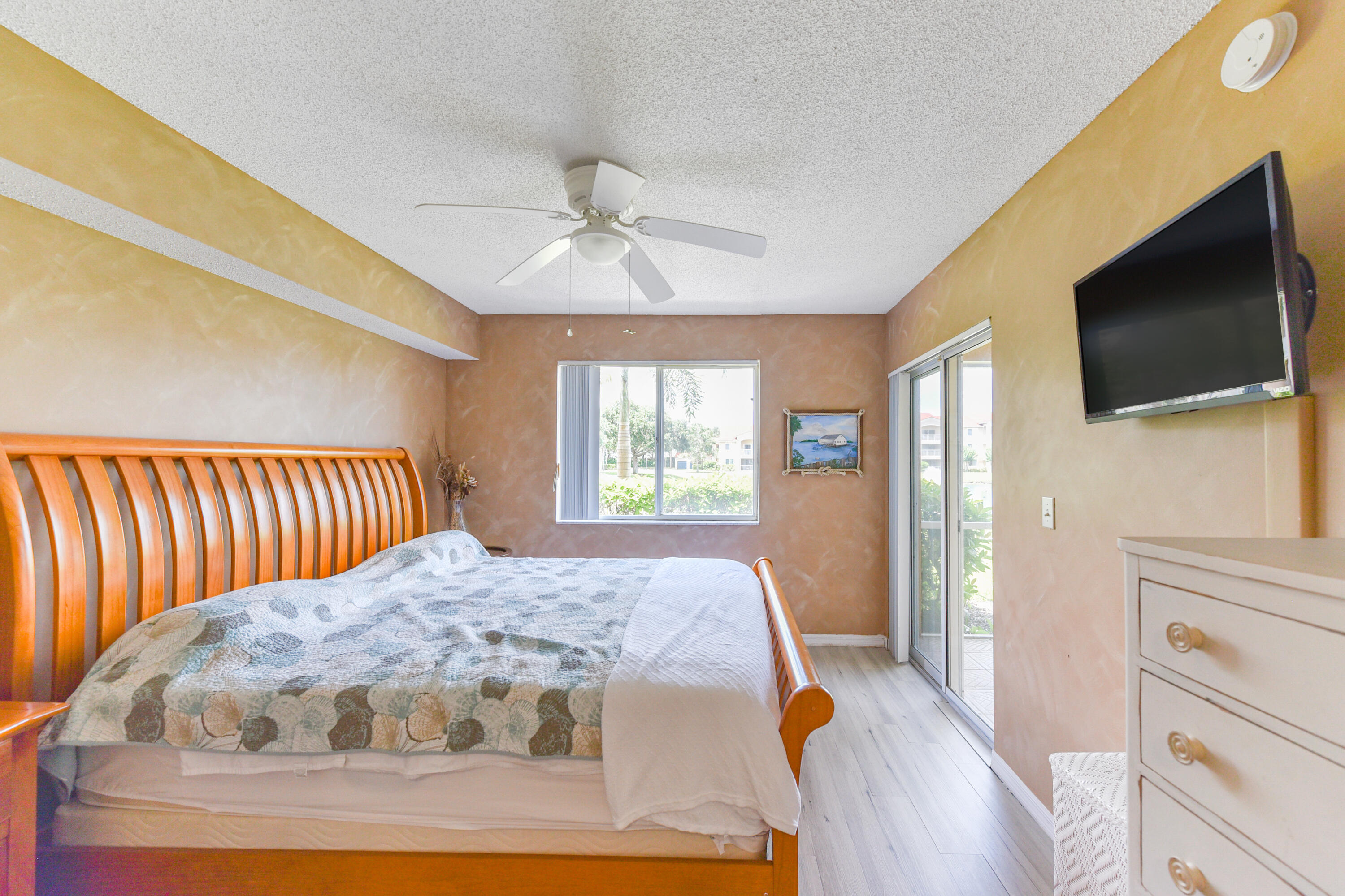 LAGUNA OF VERO BEACH - Residential