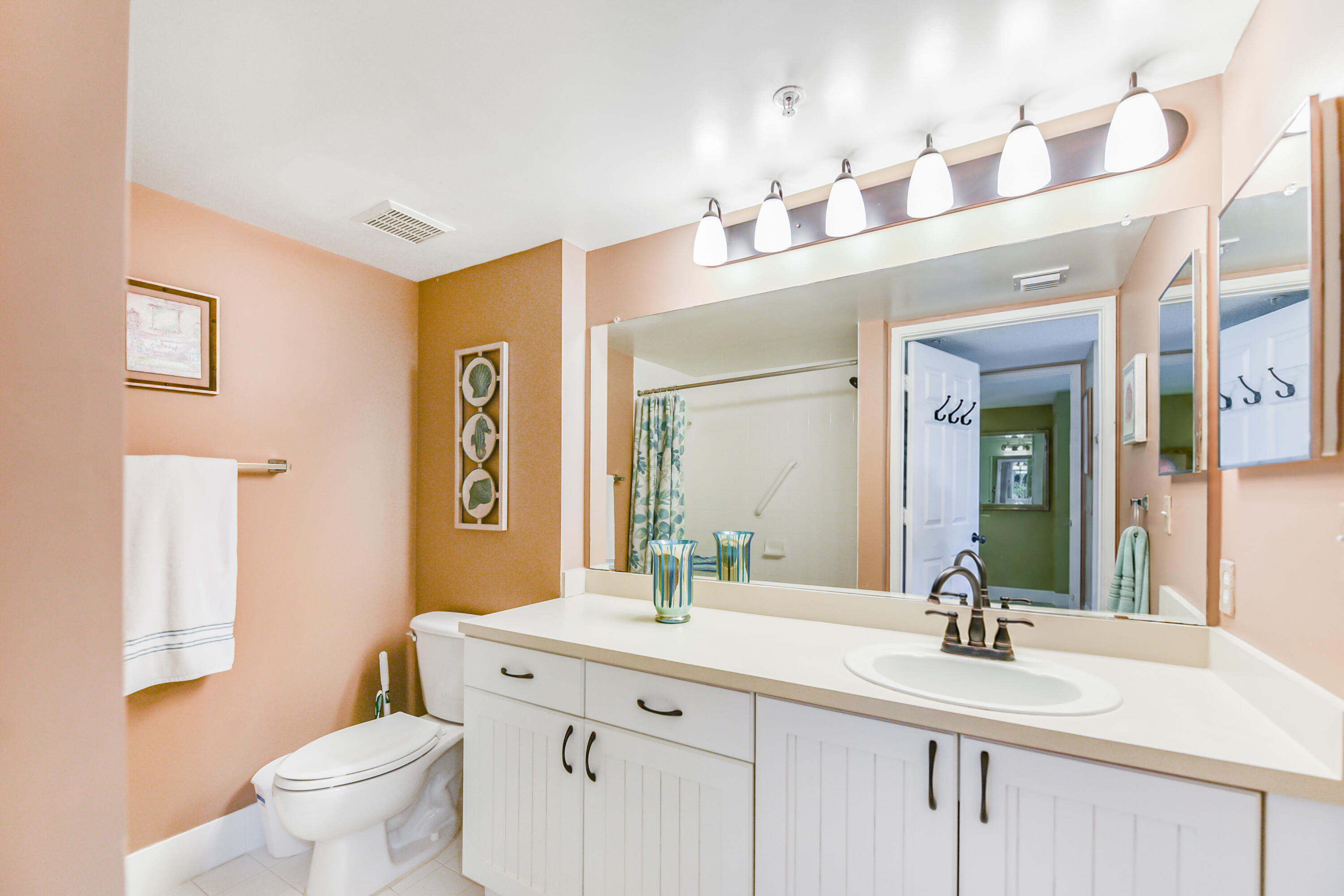 LAGUNA OF VERO BEACH - Residential