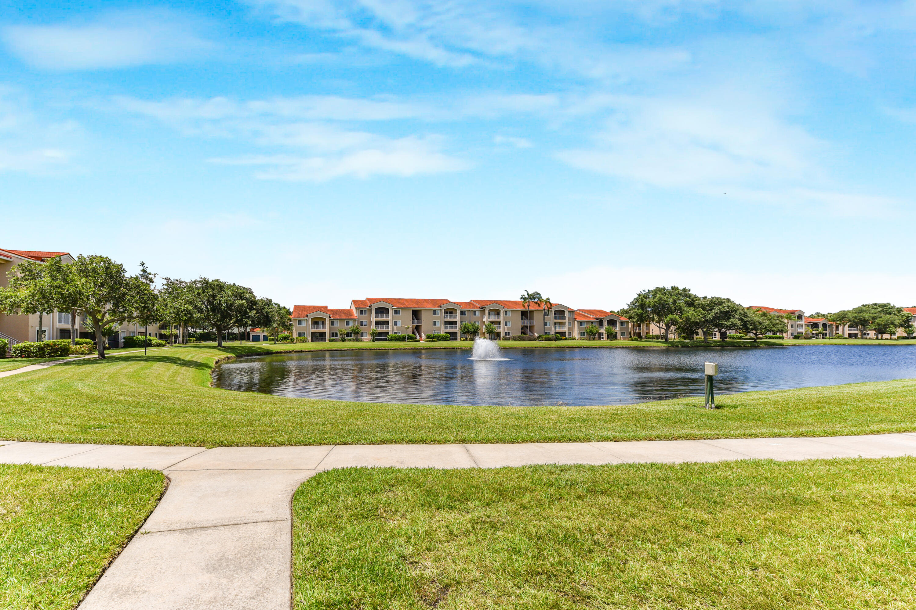 LAGUNA OF VERO BEACH - Residential