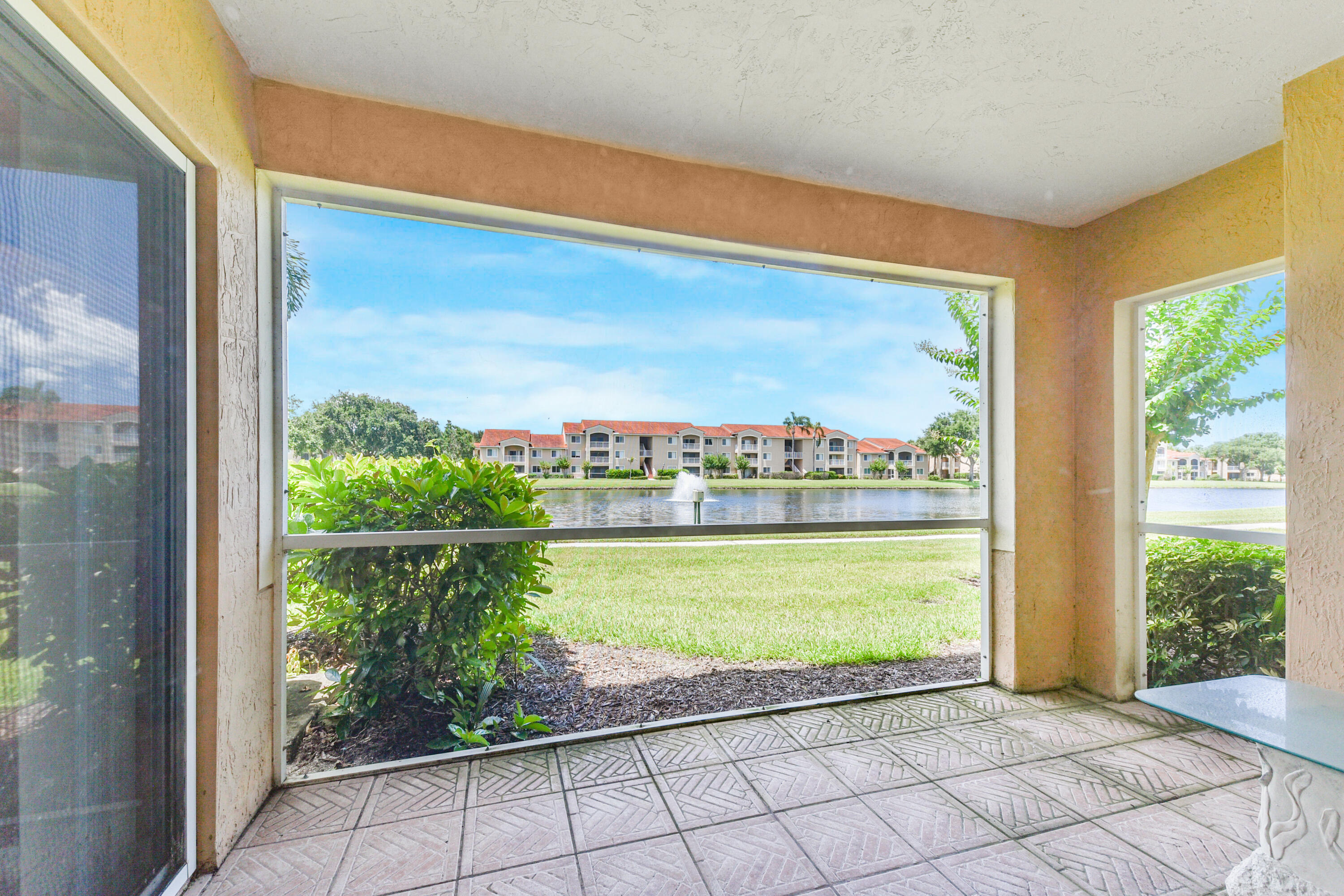 LAGUNA OF VERO BEACH - Residential