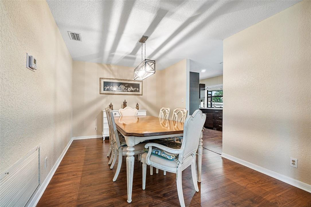 EASTRIDGE VILLAGE - Residential