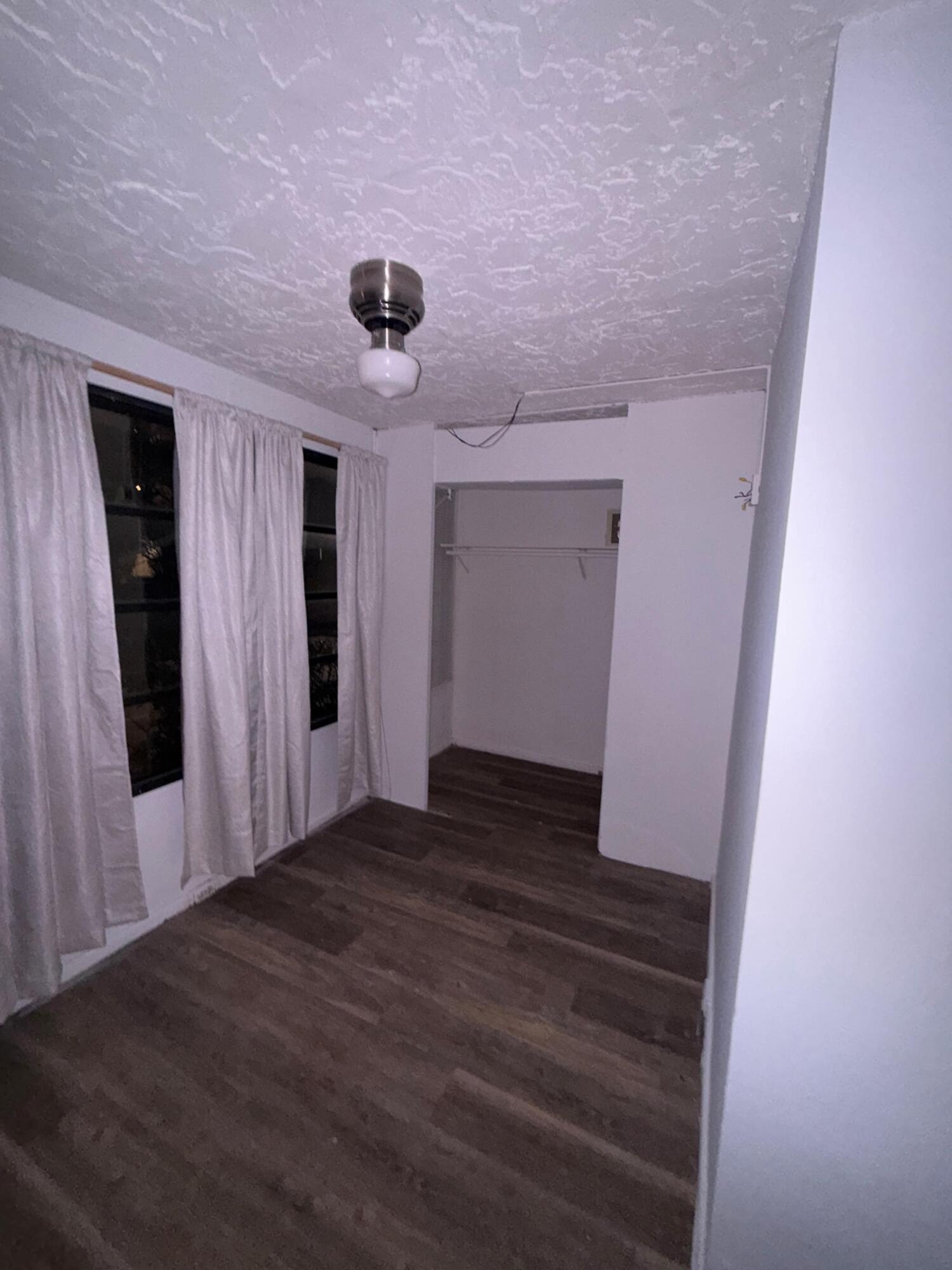 GATE THREE CONDO - Residential