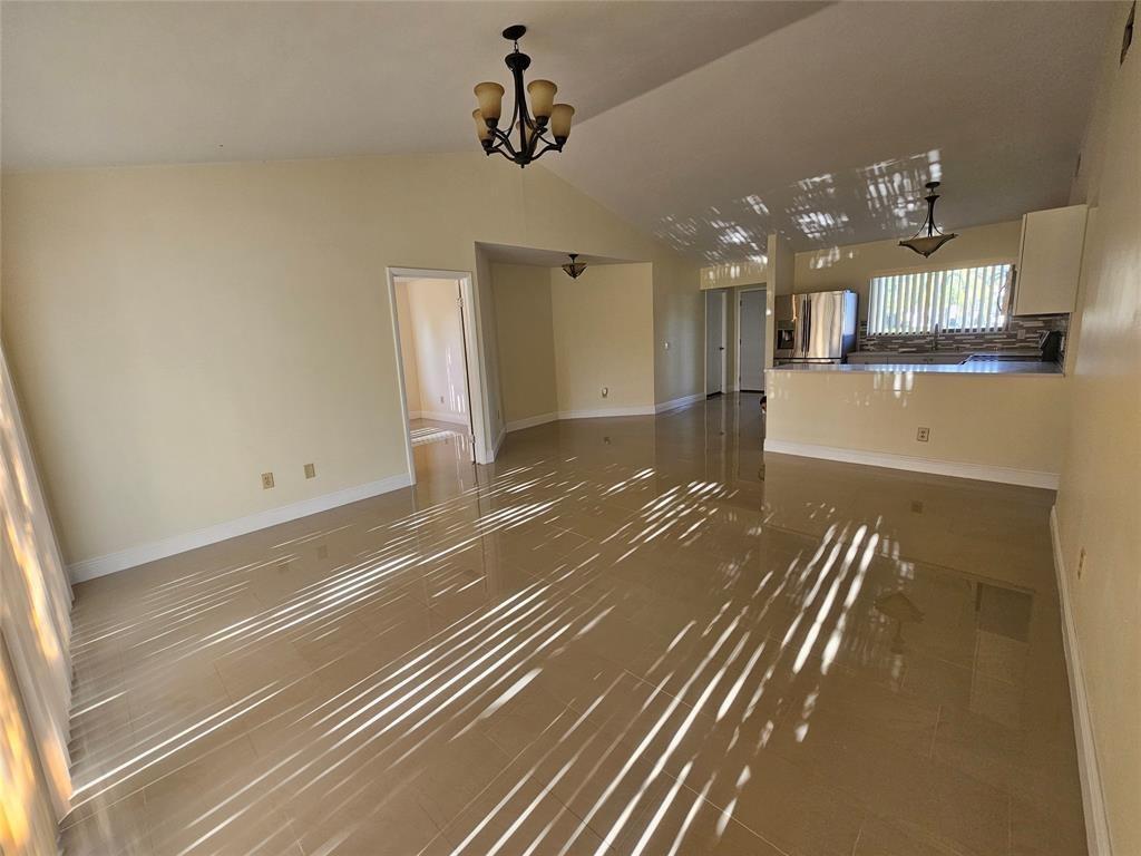 PORT ST LUCIE SECTION 39 - Residential Lease