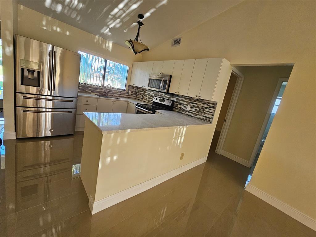 PORT ST LUCIE SECTION 39 - Residential Lease