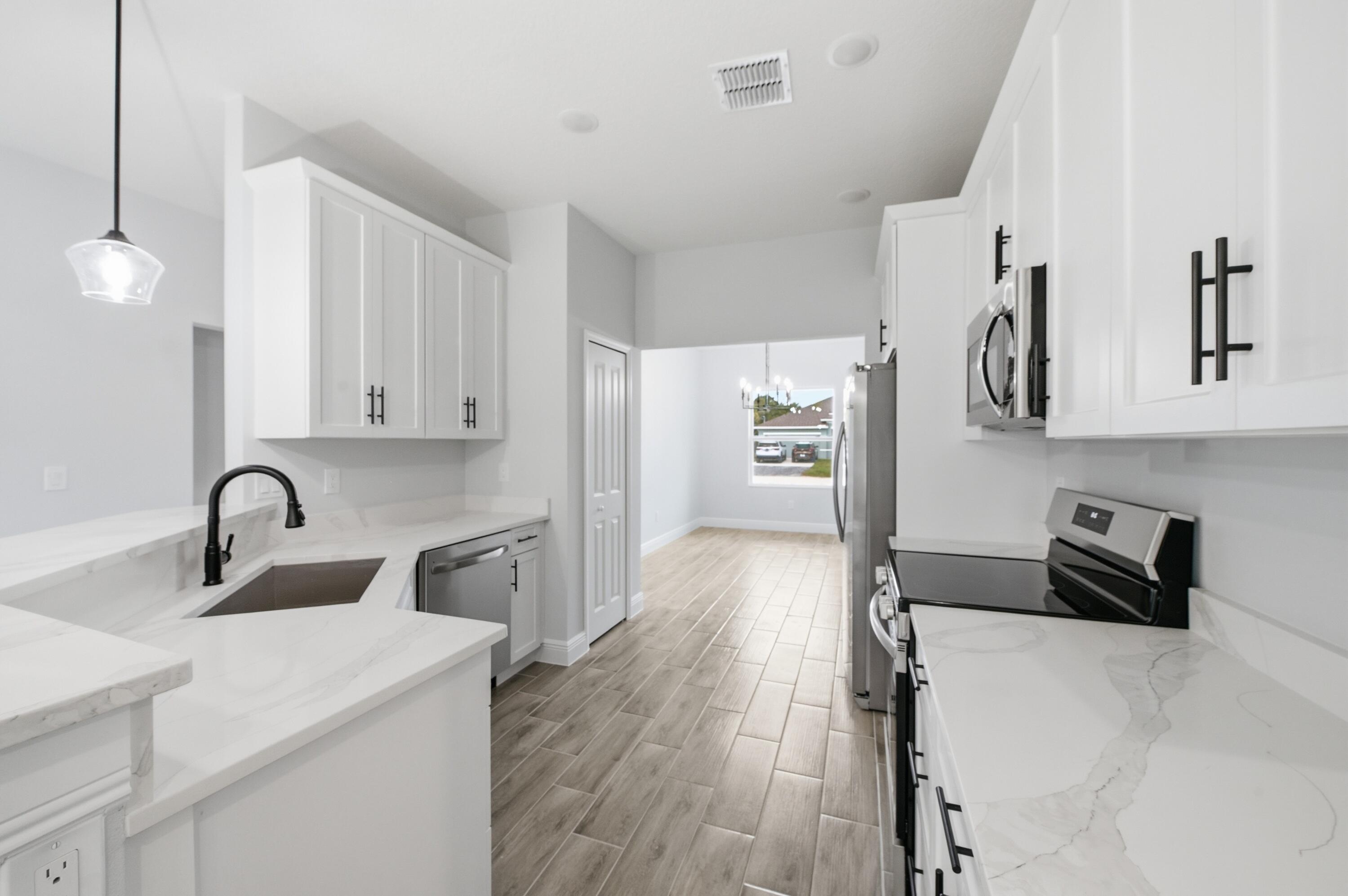 VERO LAKE ESTATES UNIT A - Residential