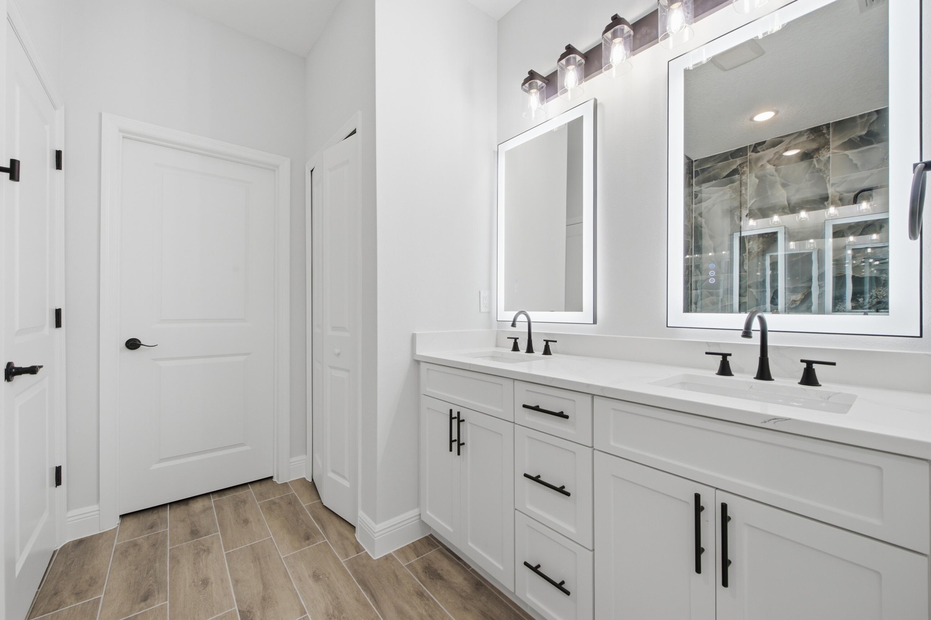 VERO LAKE ESTATES UNIT A - Residential