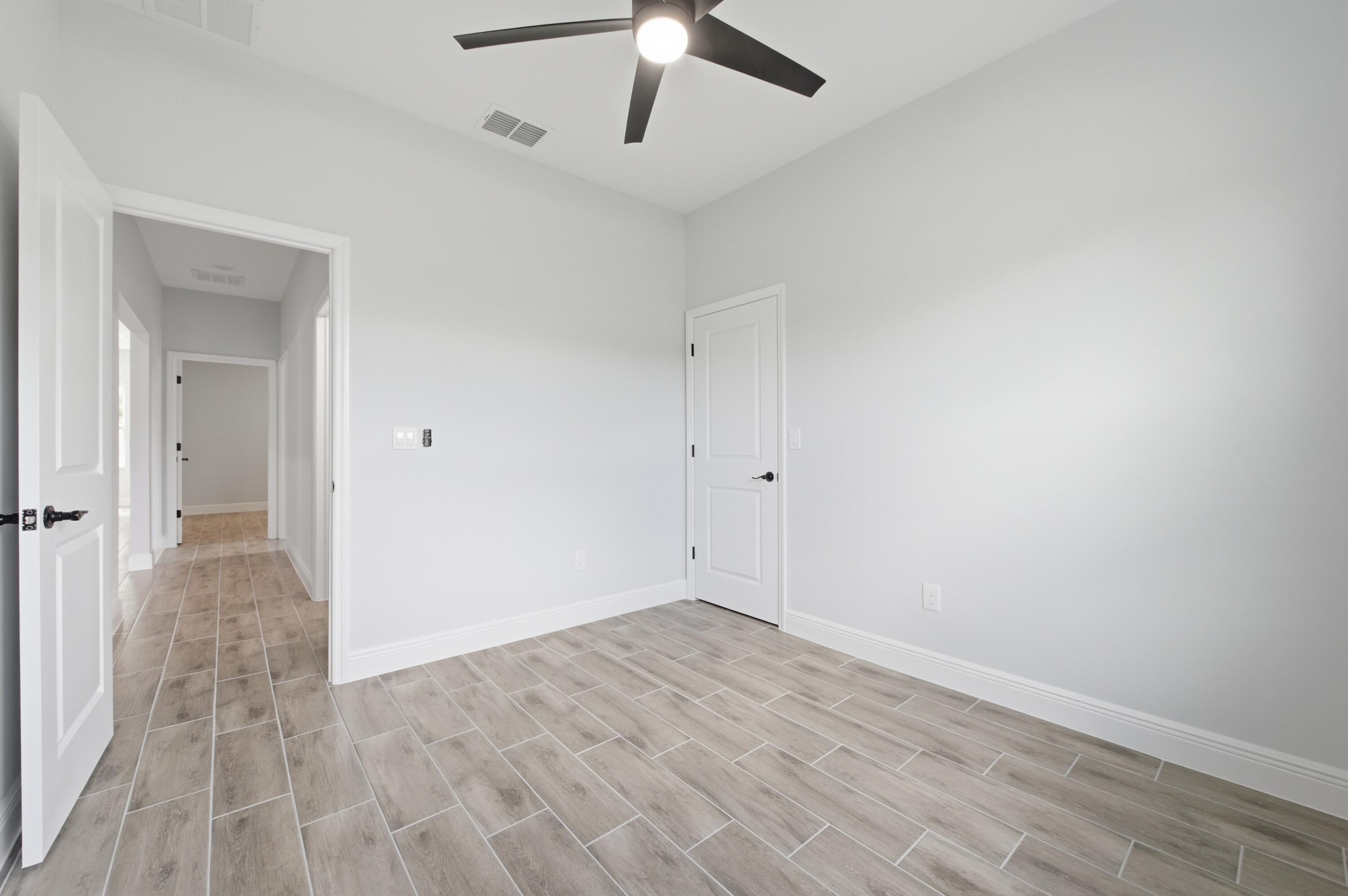 VERO LAKE ESTATES UNIT A - Residential