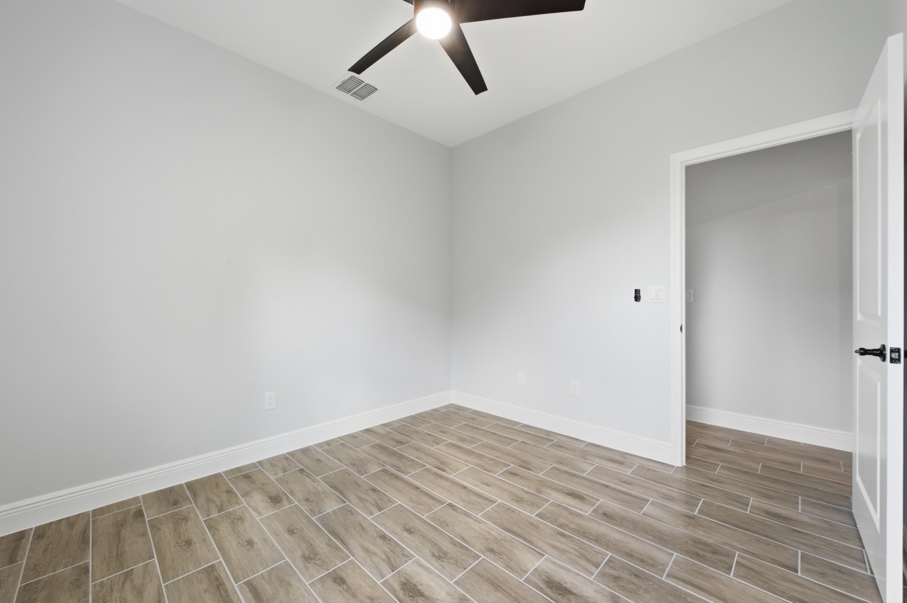 VERO LAKE ESTATES UNIT A - Residential