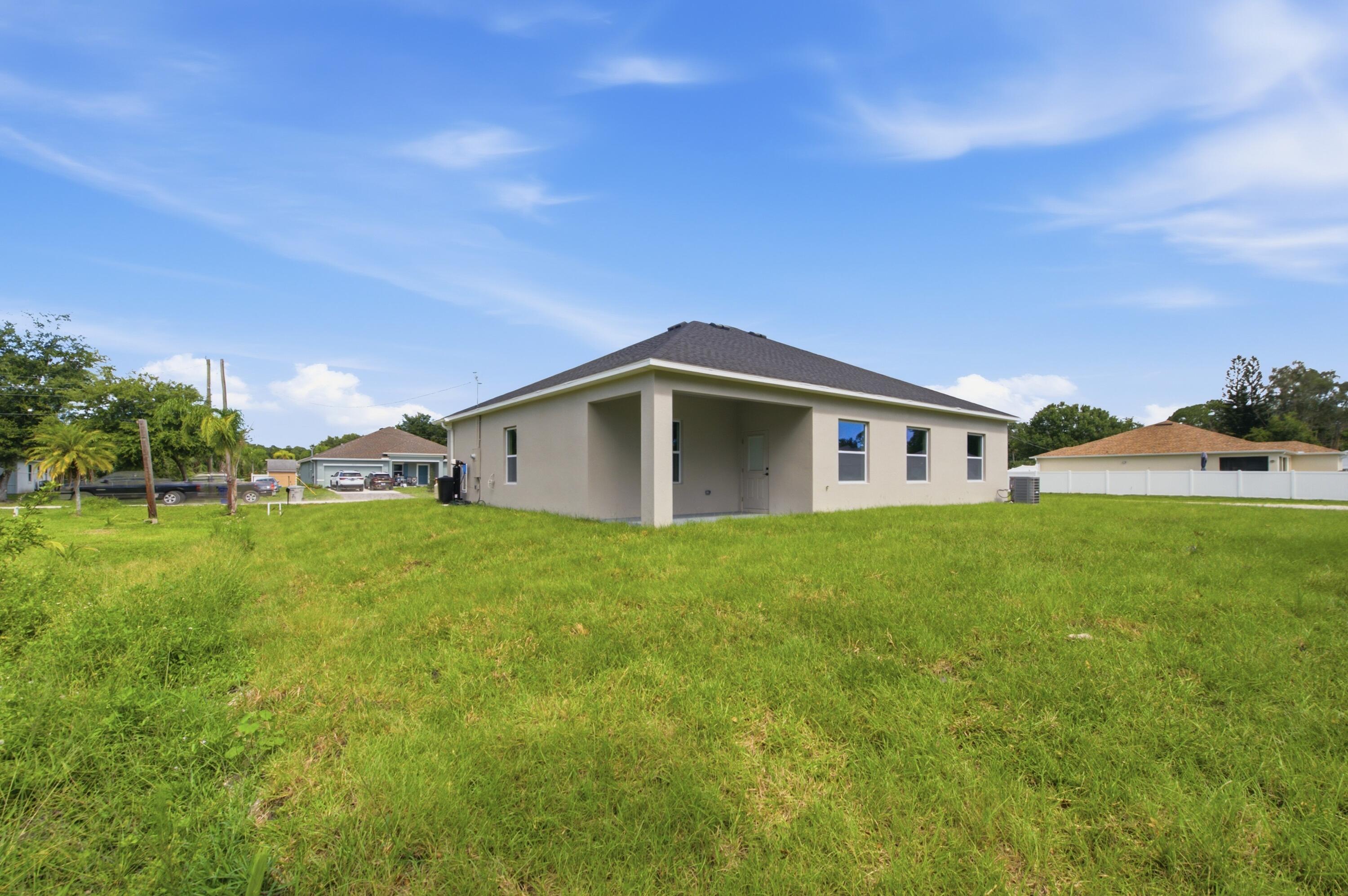 VERO LAKE ESTATES UNIT A - Residential