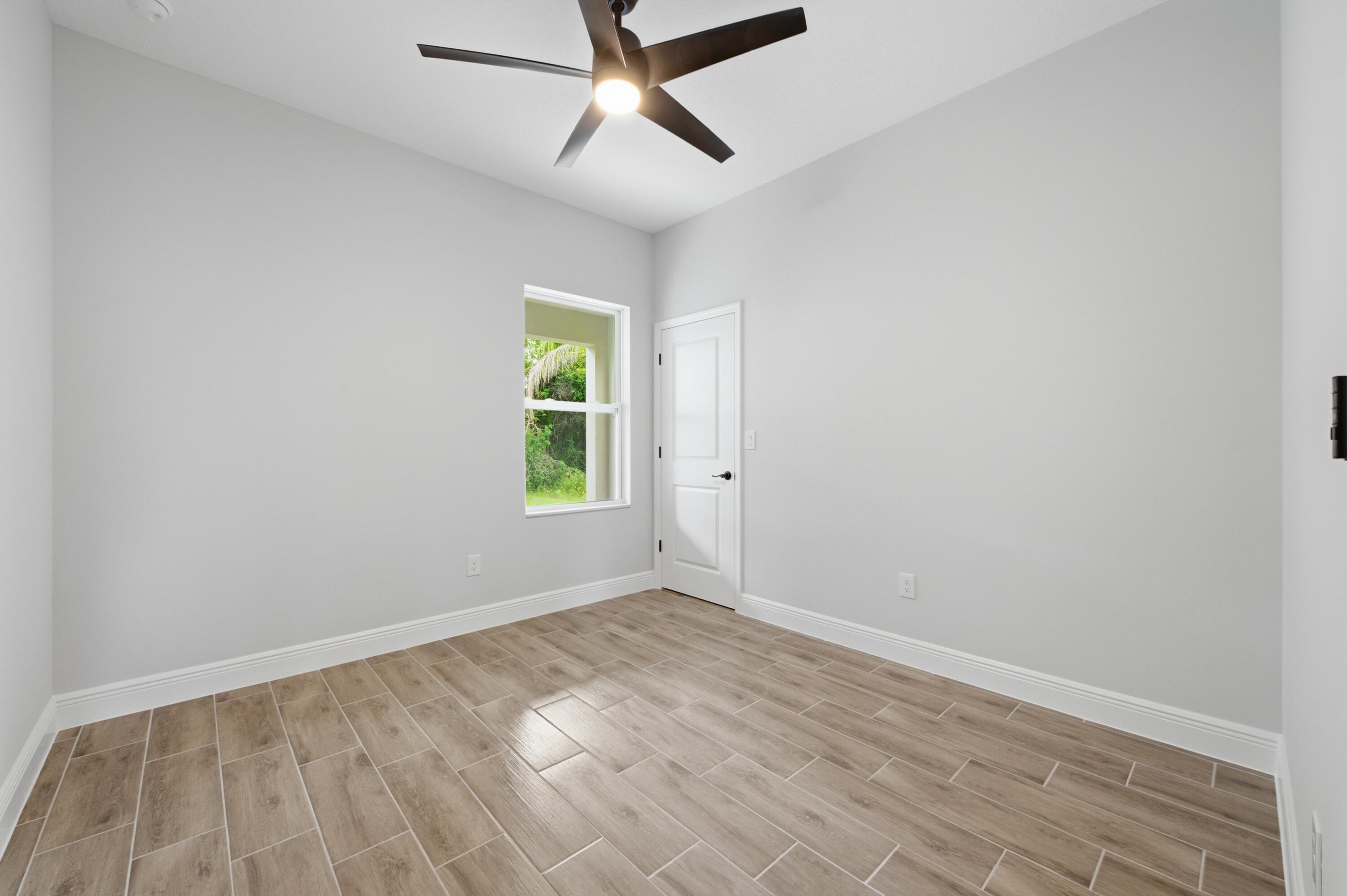 VERO LAKE ESTATES UNIT A - Residential