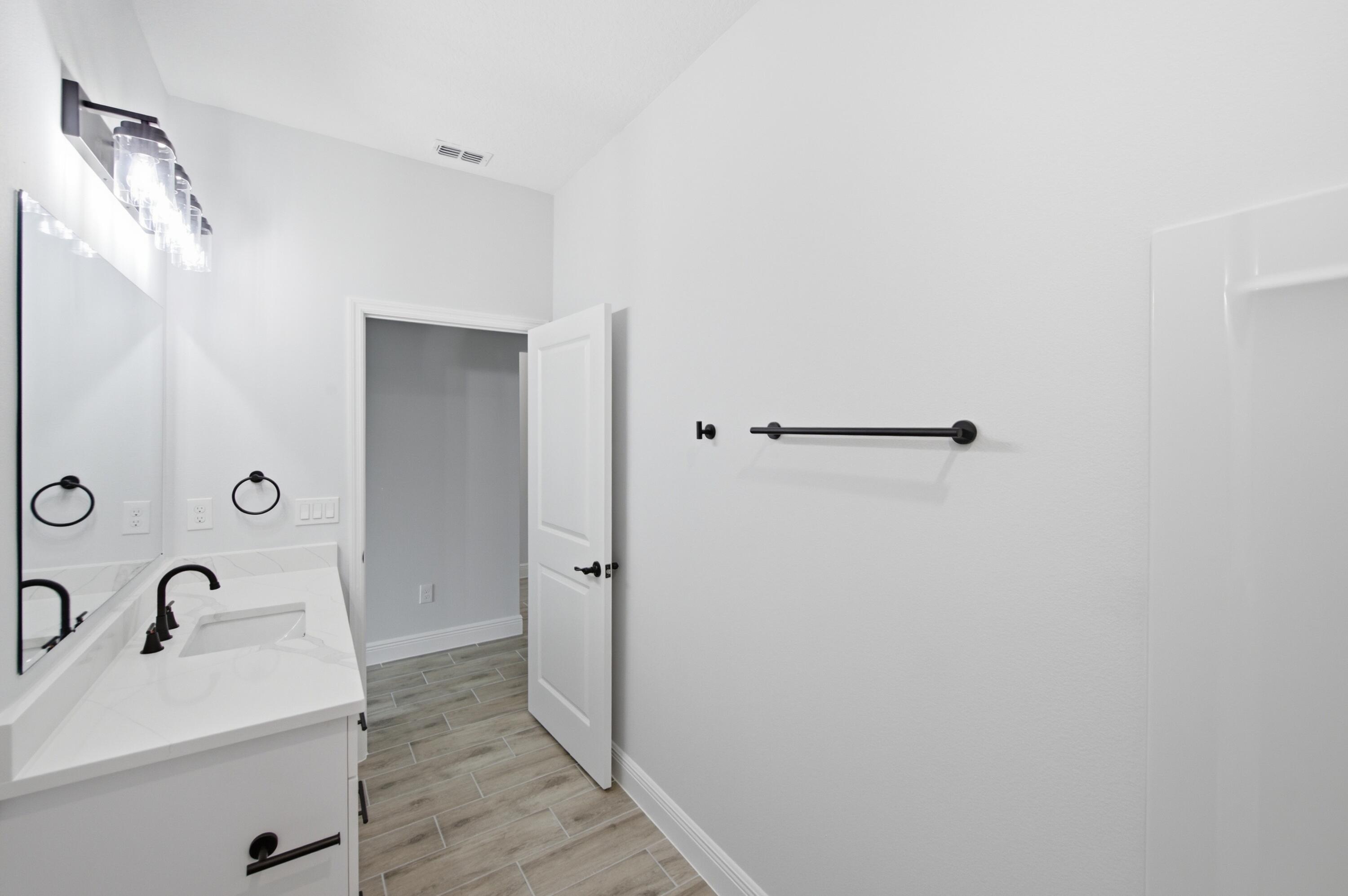 VERO LAKE ESTATES UNIT A - Residential