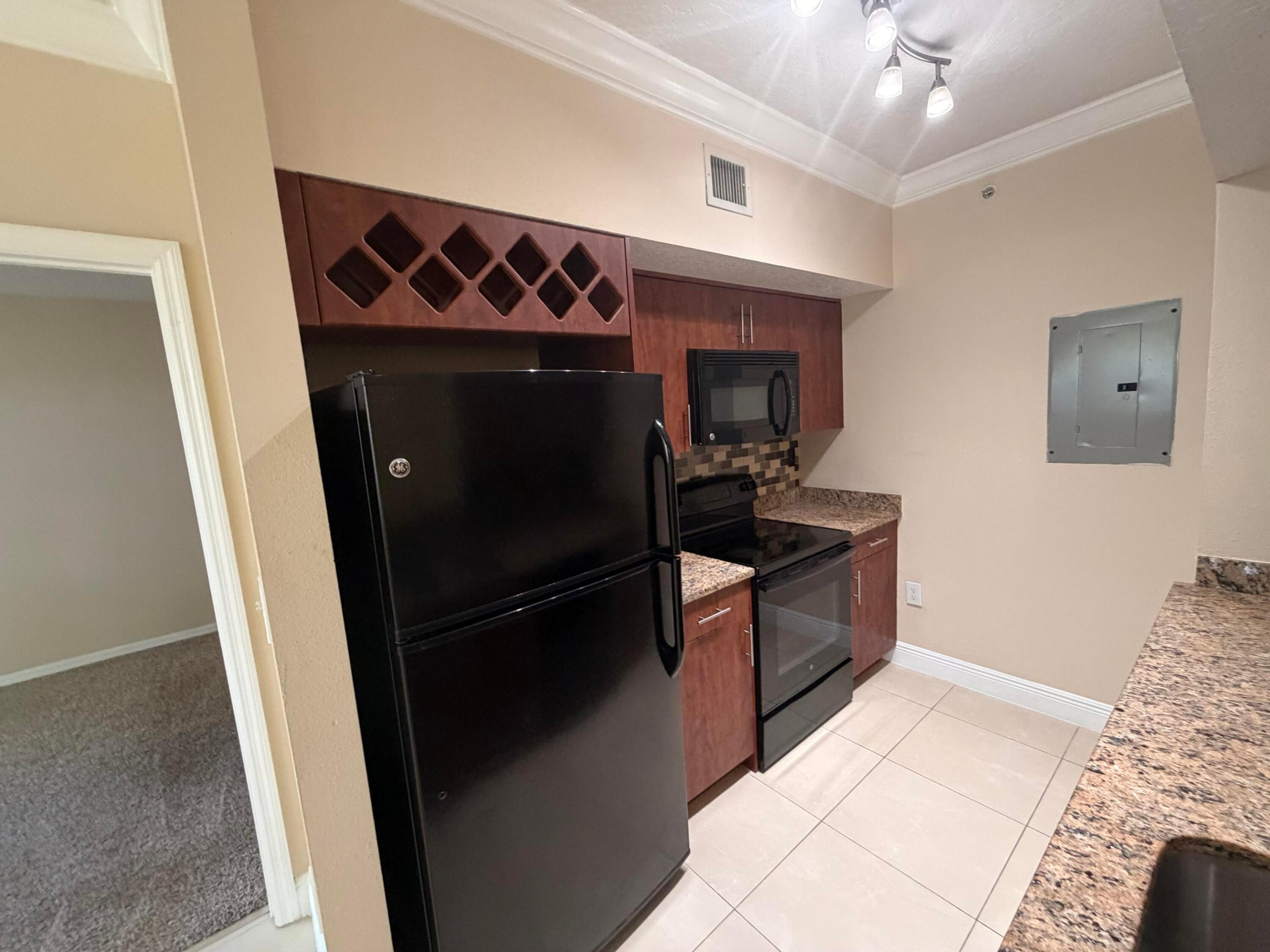 MARQUESA CONDO - Residential Lease