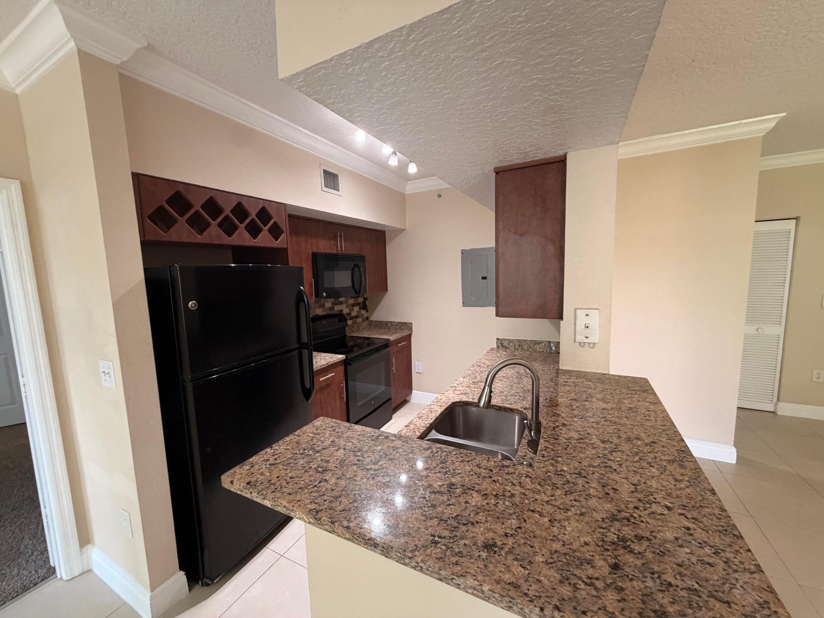 MARQUESA CONDO - Residential Lease