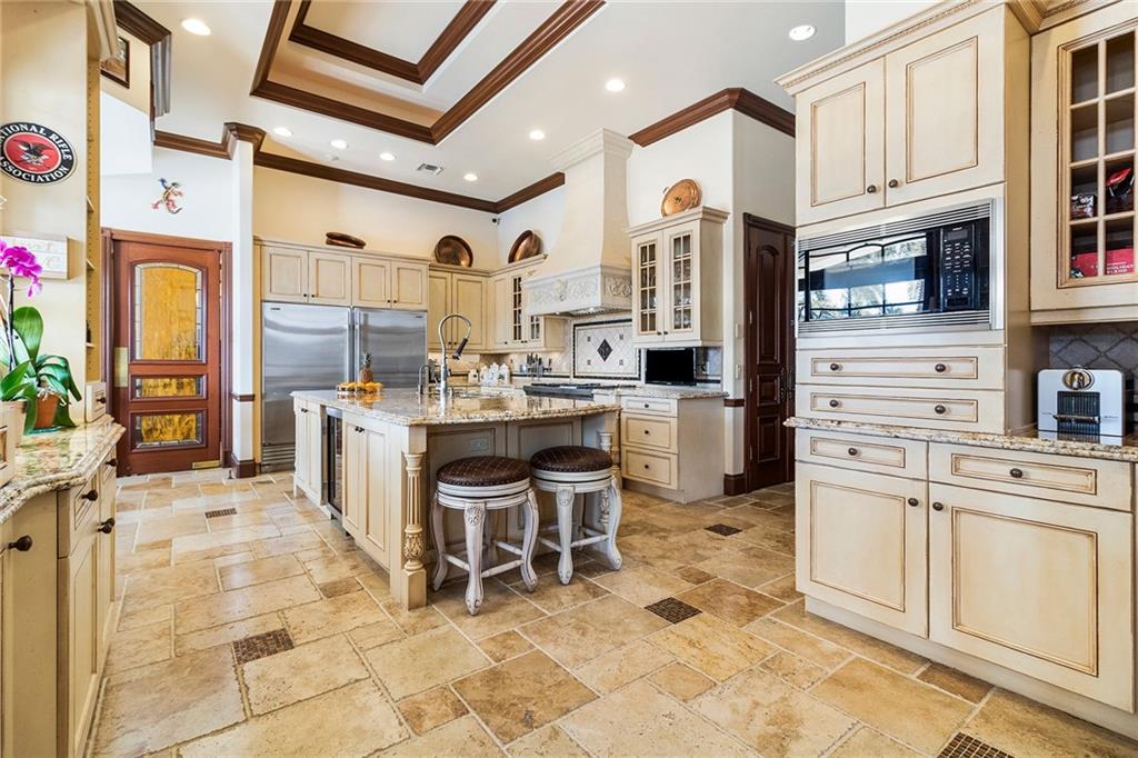 RIO VISTA ISLES - Residential