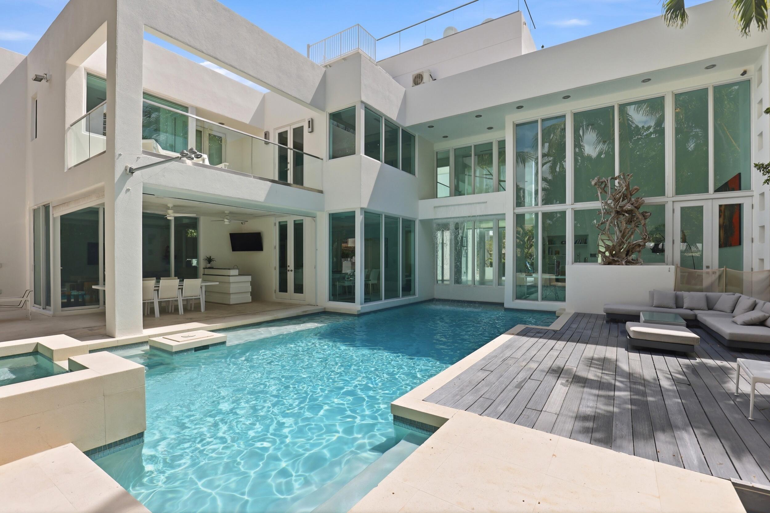 LAUDERDALE BEACH - Residential
