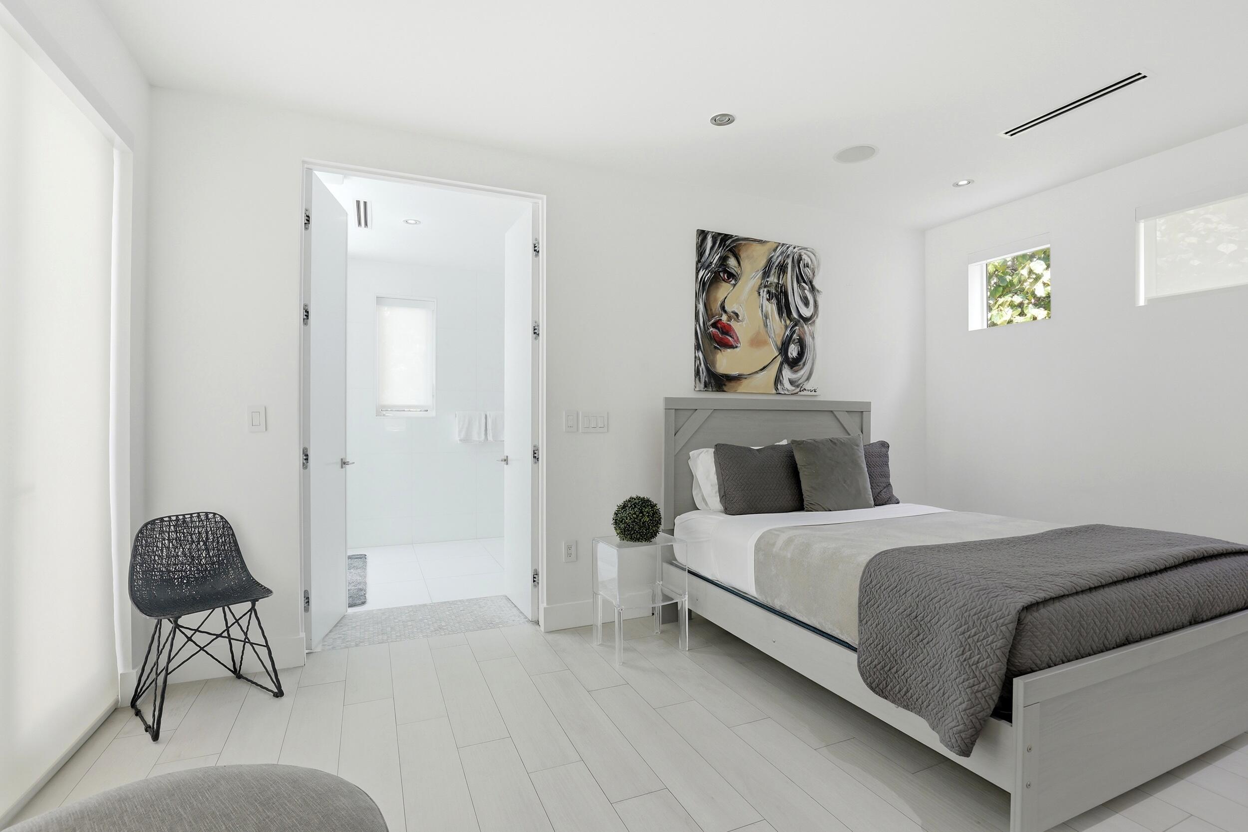 LAUDERDALE BEACH - Residential