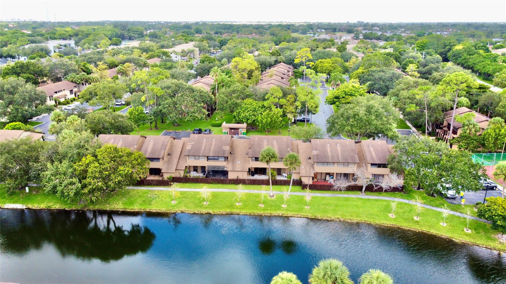 BONAIRE VILLAGE AT WOODMONT 1 - Residential