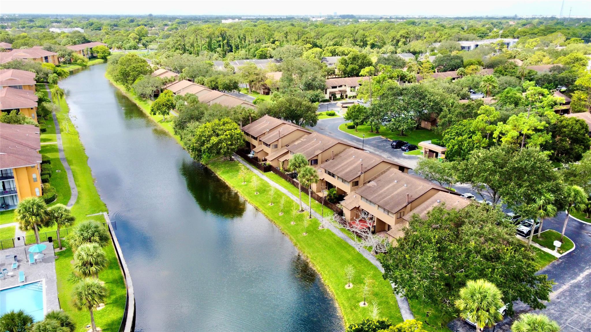 BONAIRE VILLAGE AT WOODMONT 1 - Residential