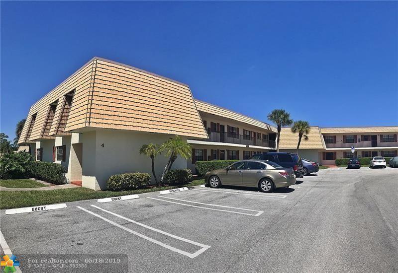 Nice and cozy 2-bedroom, 2-bath corner unit located in the heart of Greenacres. This well-maintained home features tile flooring throughout, offering both style and easy maintenance. Enjoy a bright and spacious layout with plenty of natural light, conveniently located near shopping, dining, parks, and major roadways. A great opportunity to enjoy comfortable living in a desirable location.