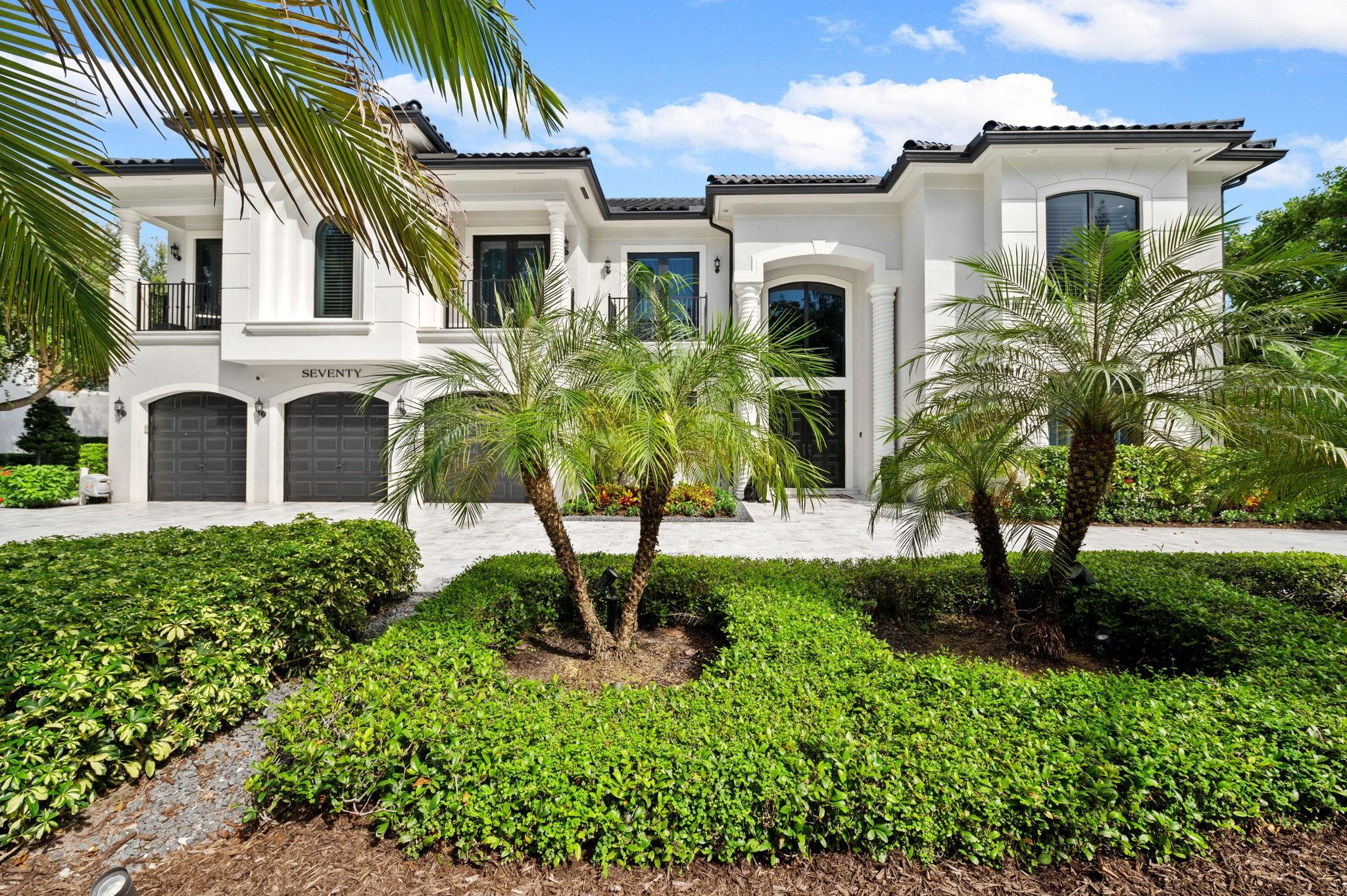 Bay Colony - Residential