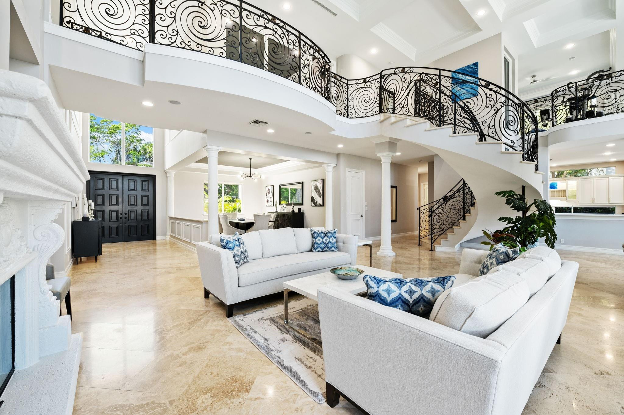 Bay Colony - Residential