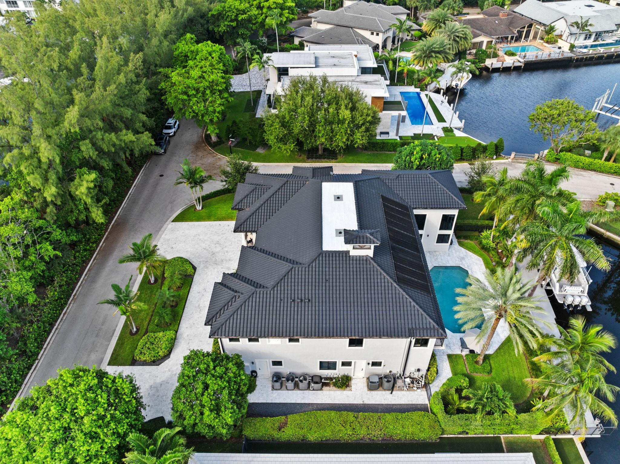 Bay Colony - Residential