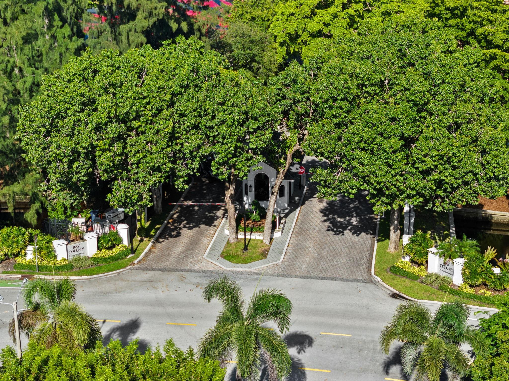 Bay Colony - Residential