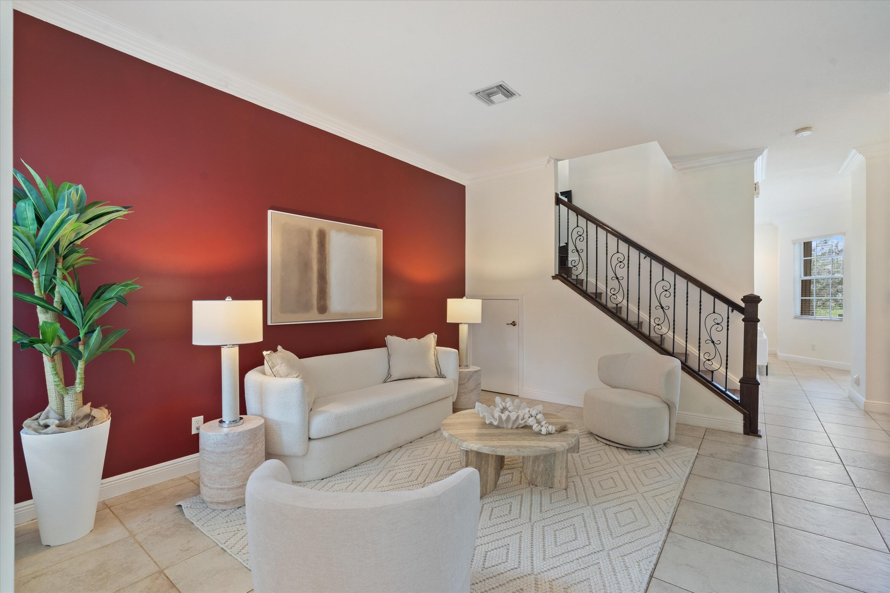 ROLLING HILLS GOLF & TENNIS CLUB - Residential