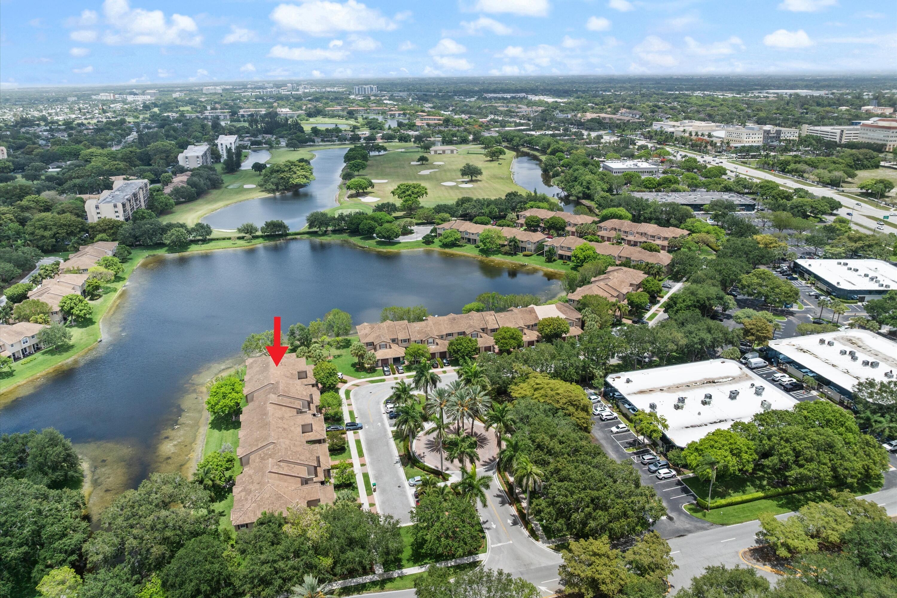 ROLLING HILLS GOLF & TENNIS CLUB - Residential