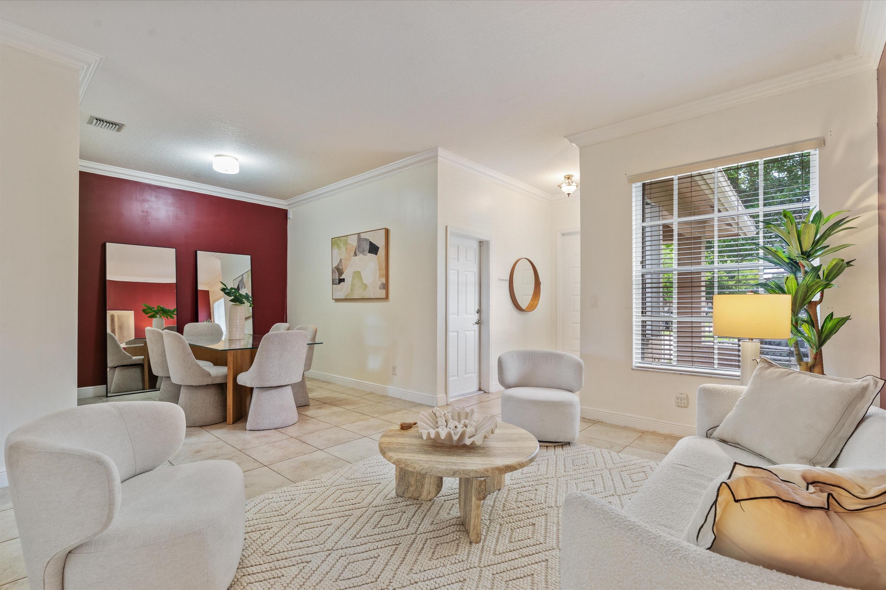 ROLLING HILLS GOLF & TENNIS CLUB - Residential