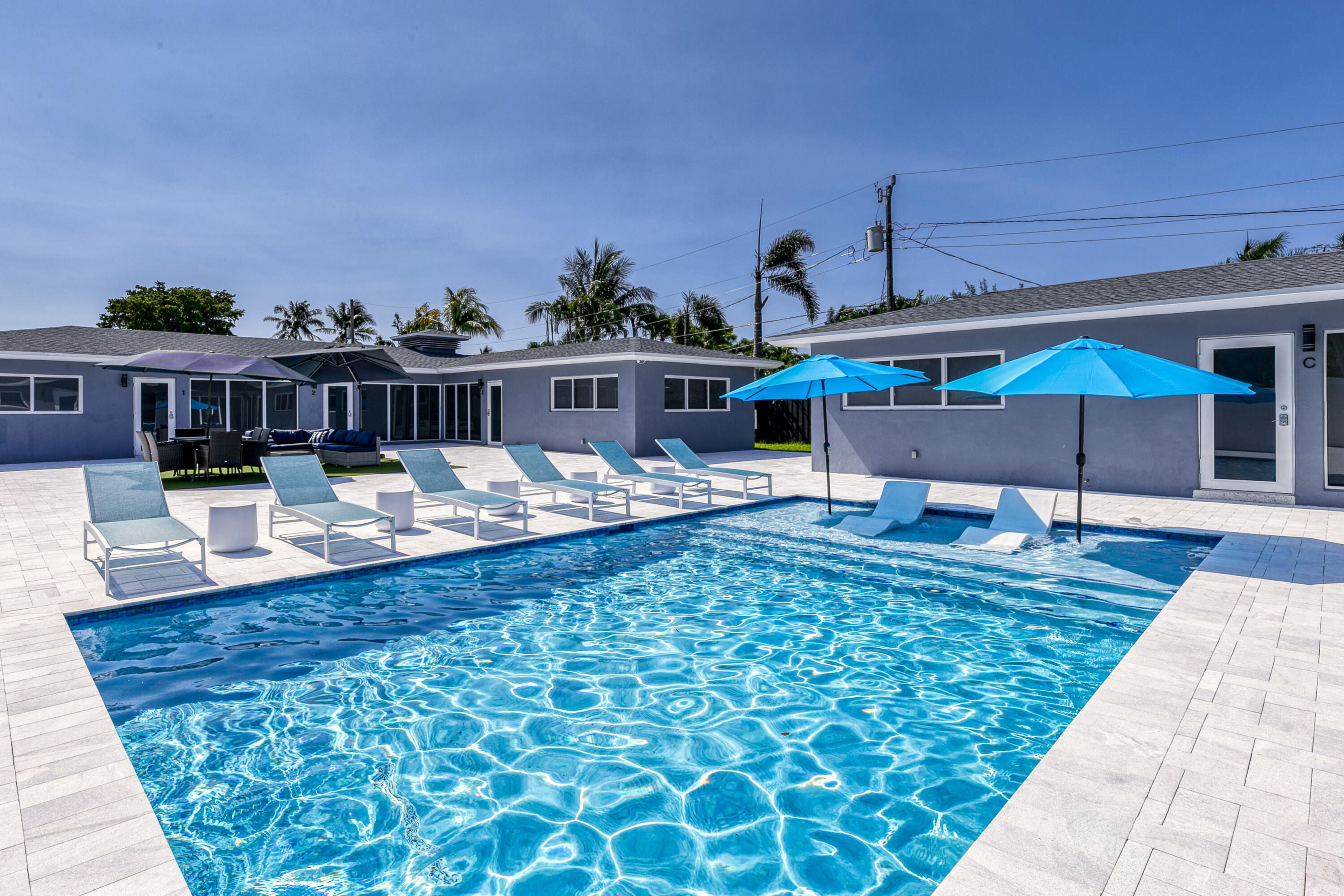 CORAL GARDENS - Residential Income