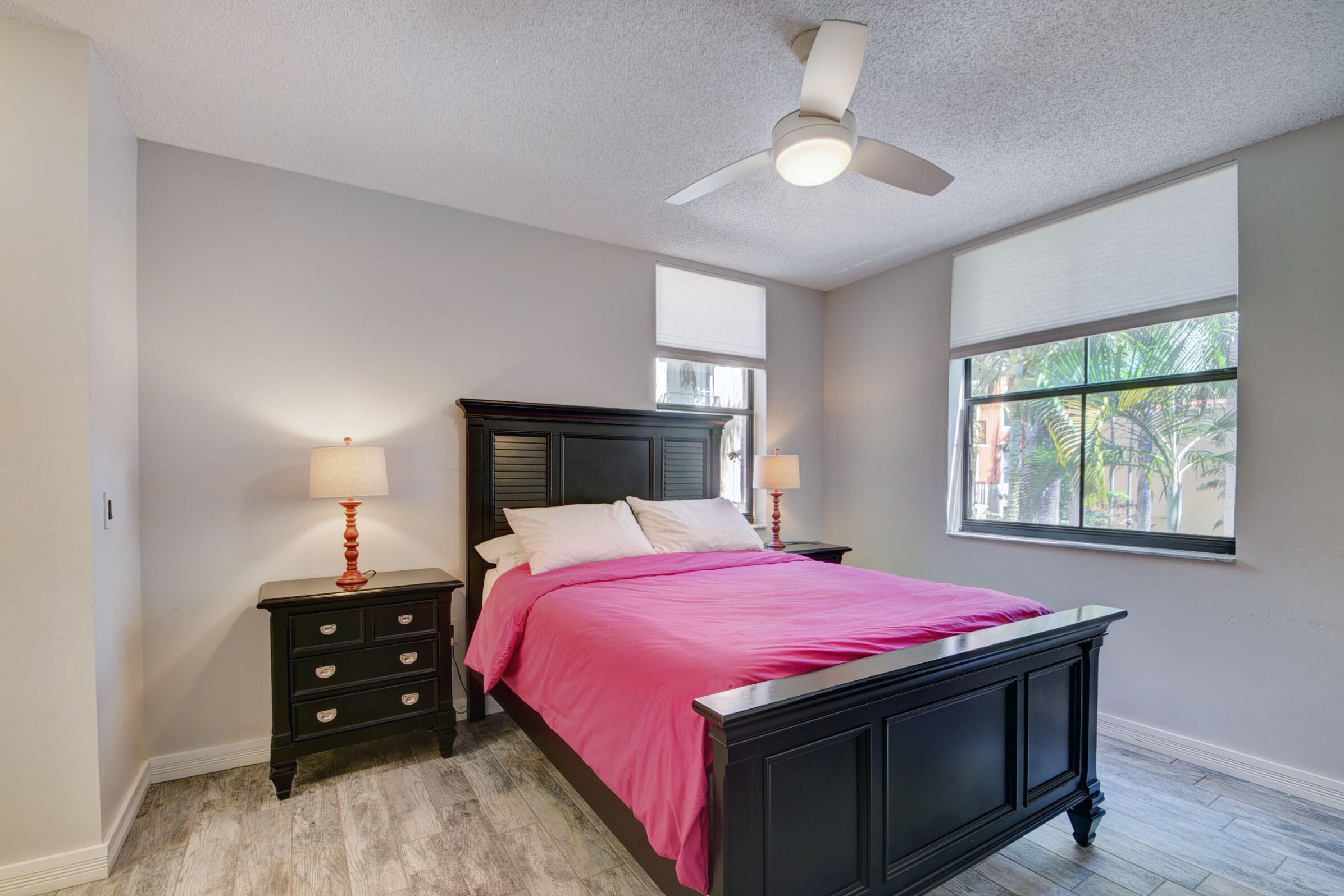 COURTYARDS IN CITYPLACE CONDO - Residential