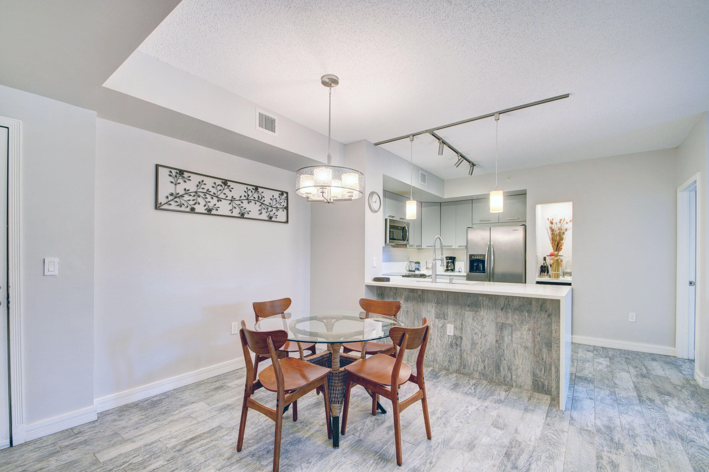 COURTYARDS IN CITYPLACE CONDO - Residential