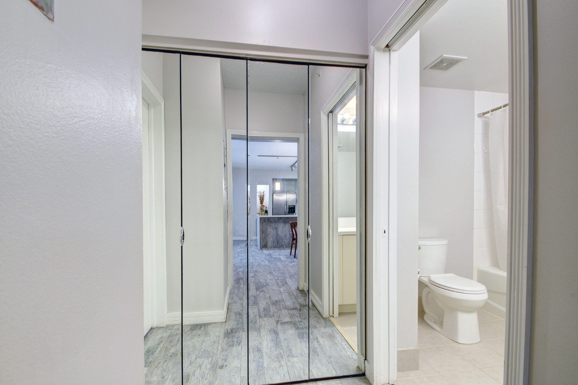 COURTYARDS IN CITYPLACE CONDO - Residential