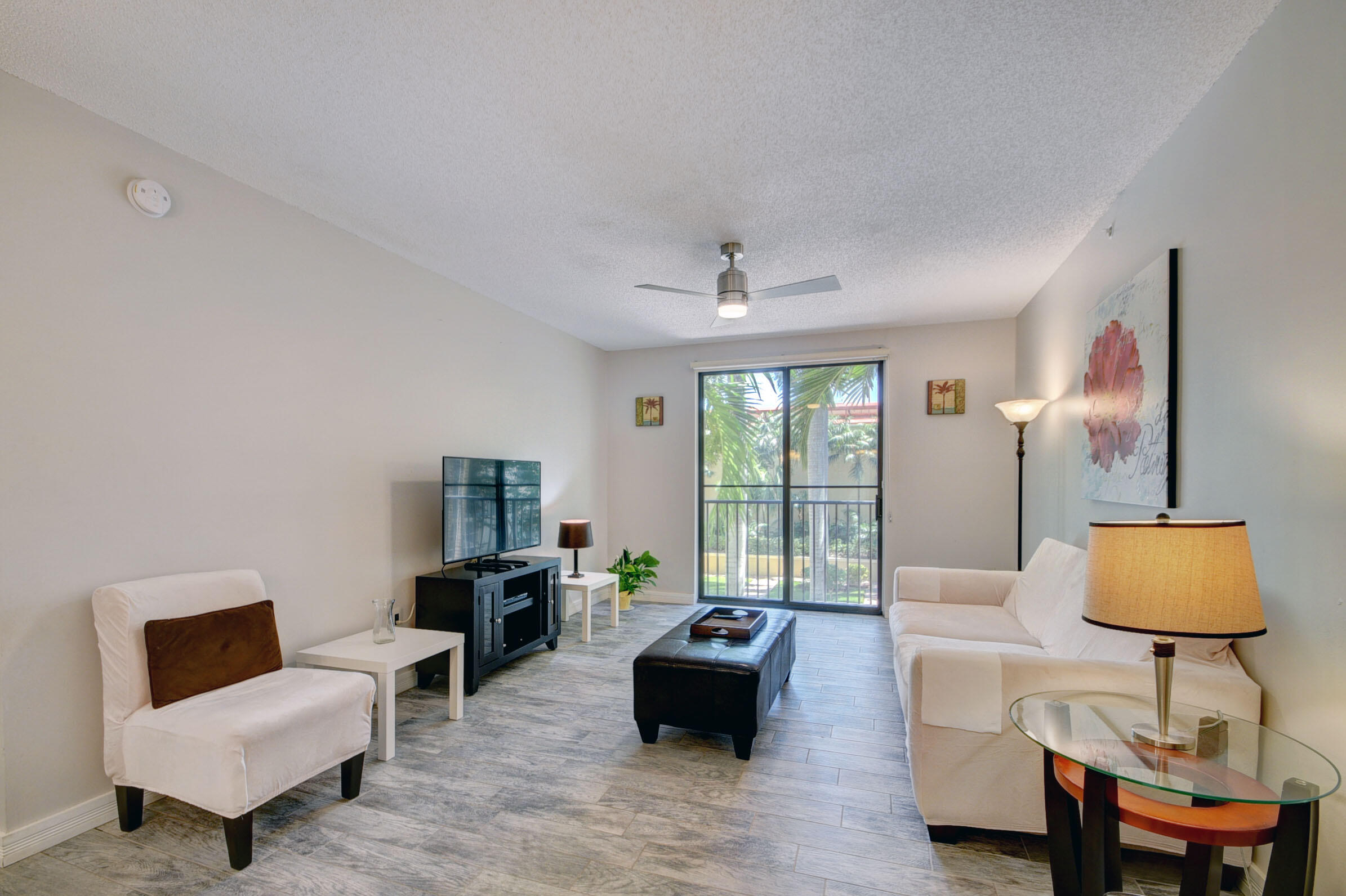 COURTYARDS IN CITYPLACE CONDO - Residential