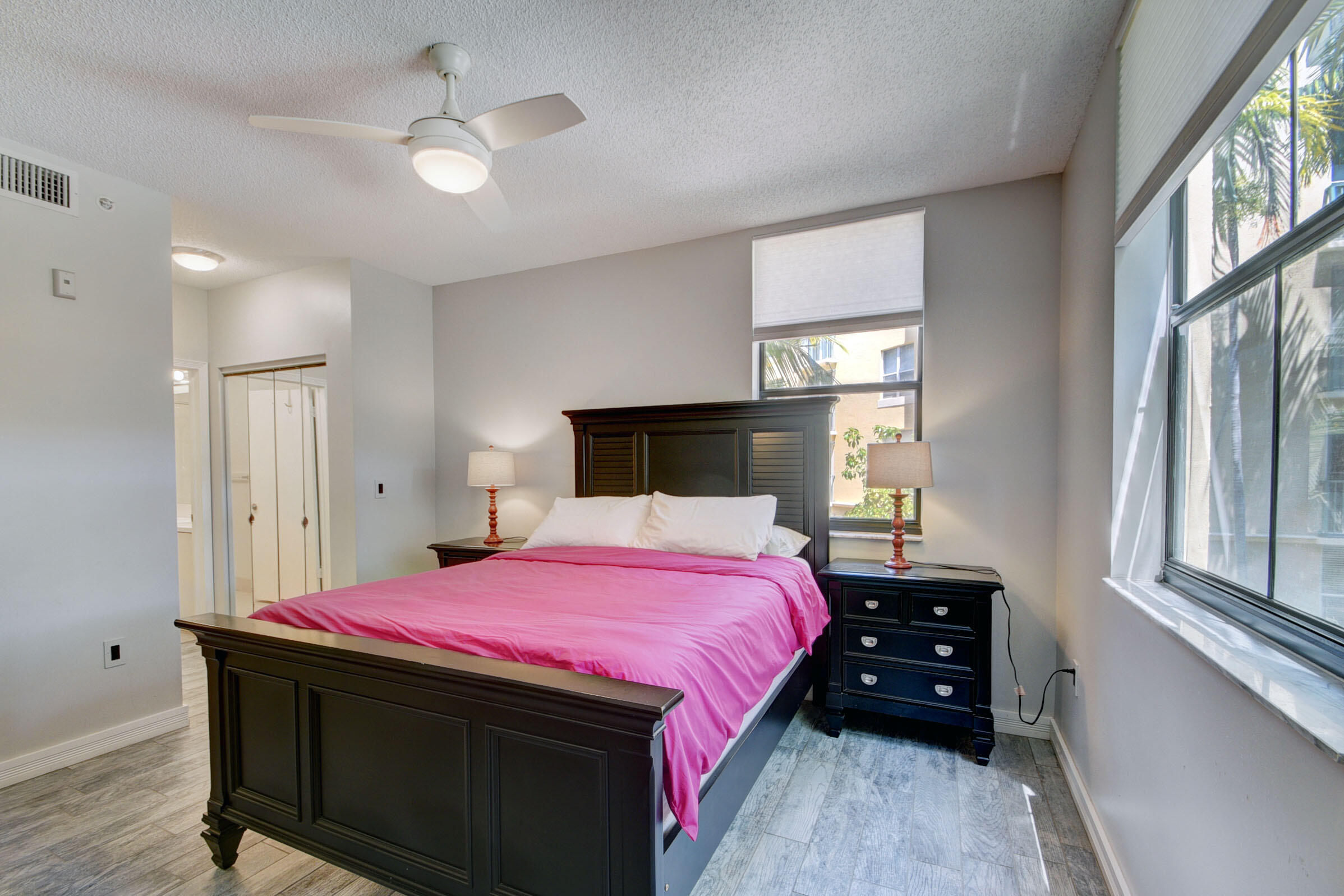 COURTYARDS IN CITYPLACE CONDO - Residential