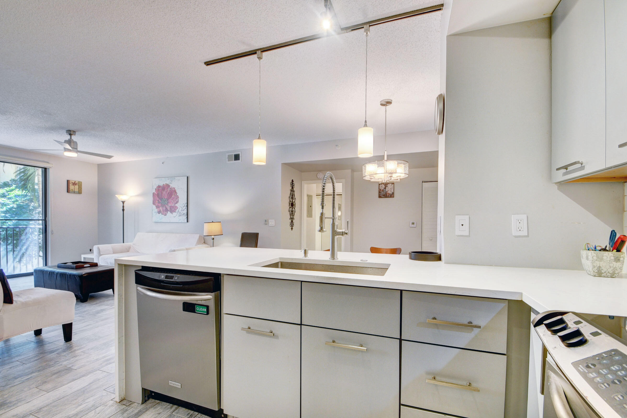 COURTYARDS IN CITYPLACE CONDO - Residential