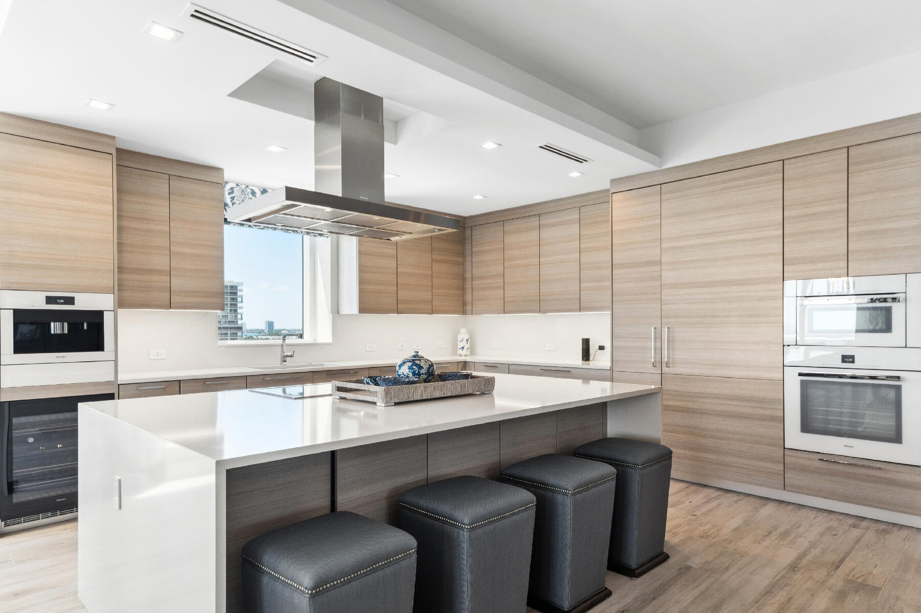 VISTABLUE SINGER ISLAND CONDO - Residential