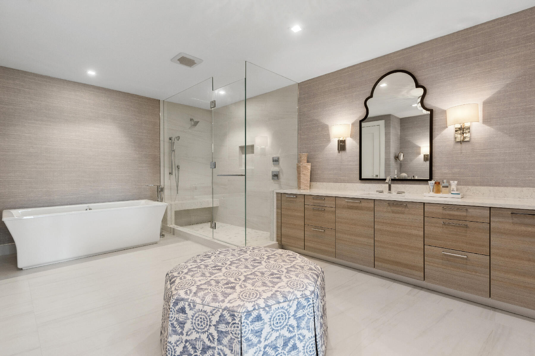 VISTABLUE SINGER ISLAND CONDO - Residential
