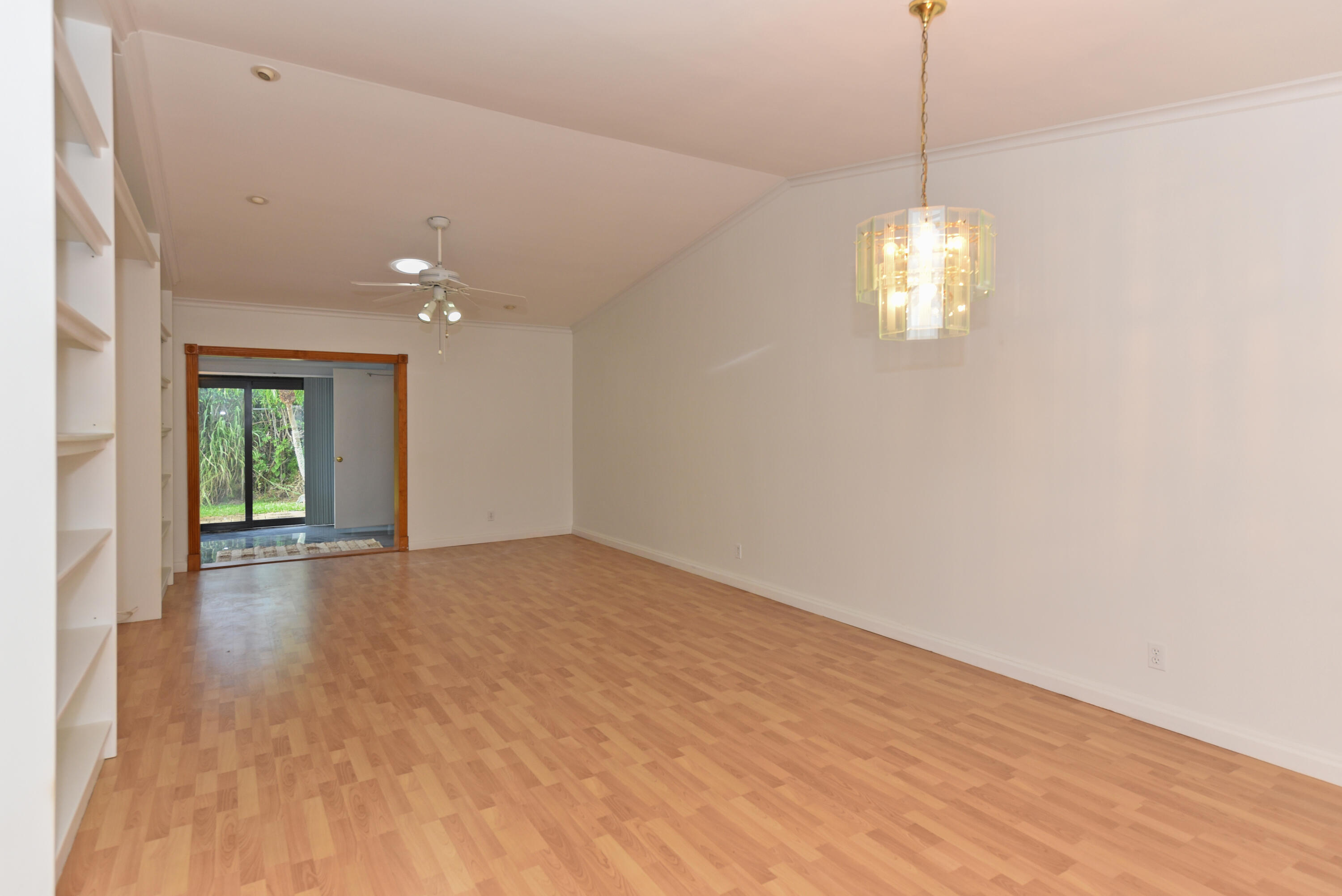 ARBOURS OF THE PALM BEACHES - Residential